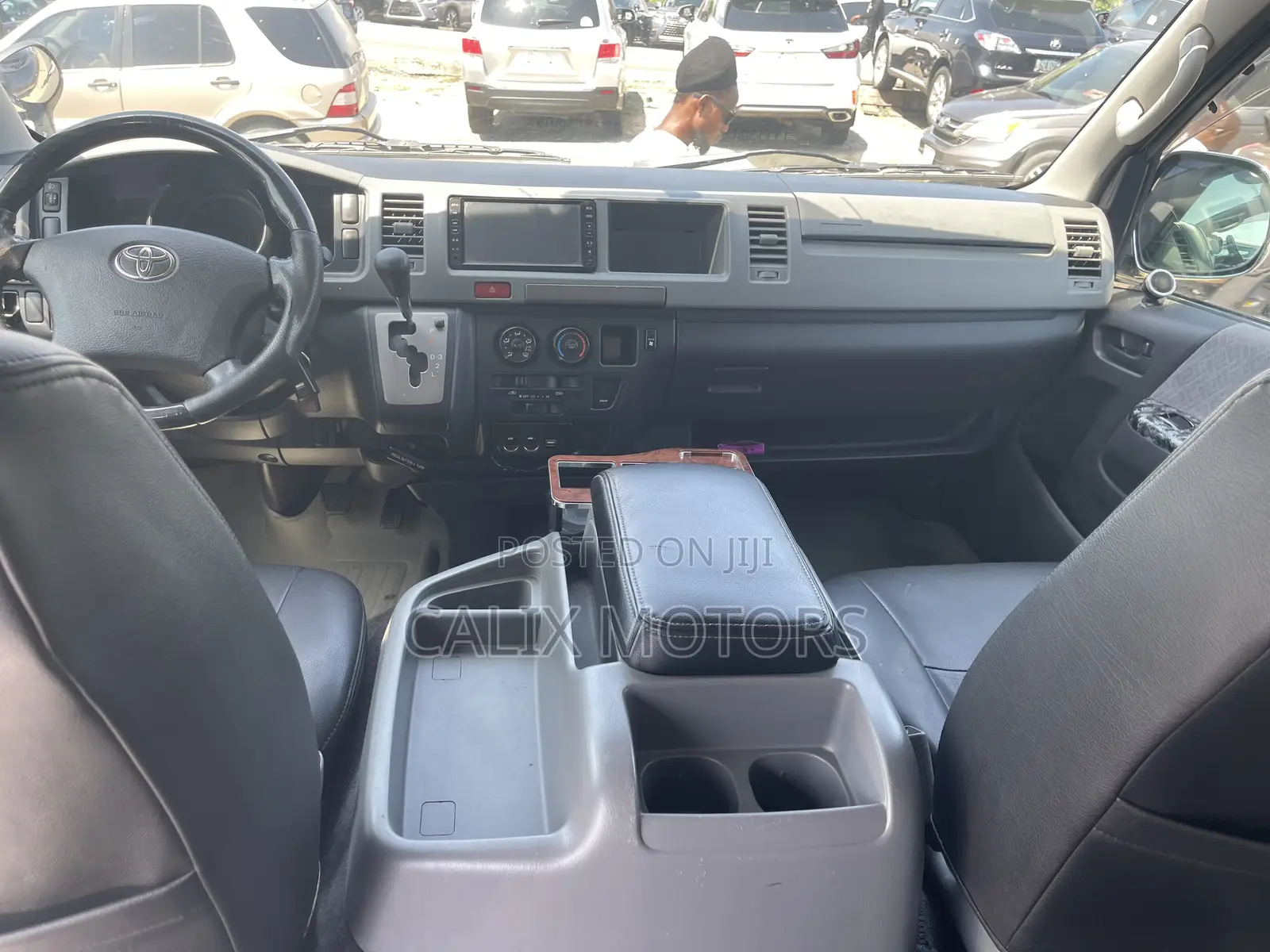 Toyota HiAce 2017 Grey