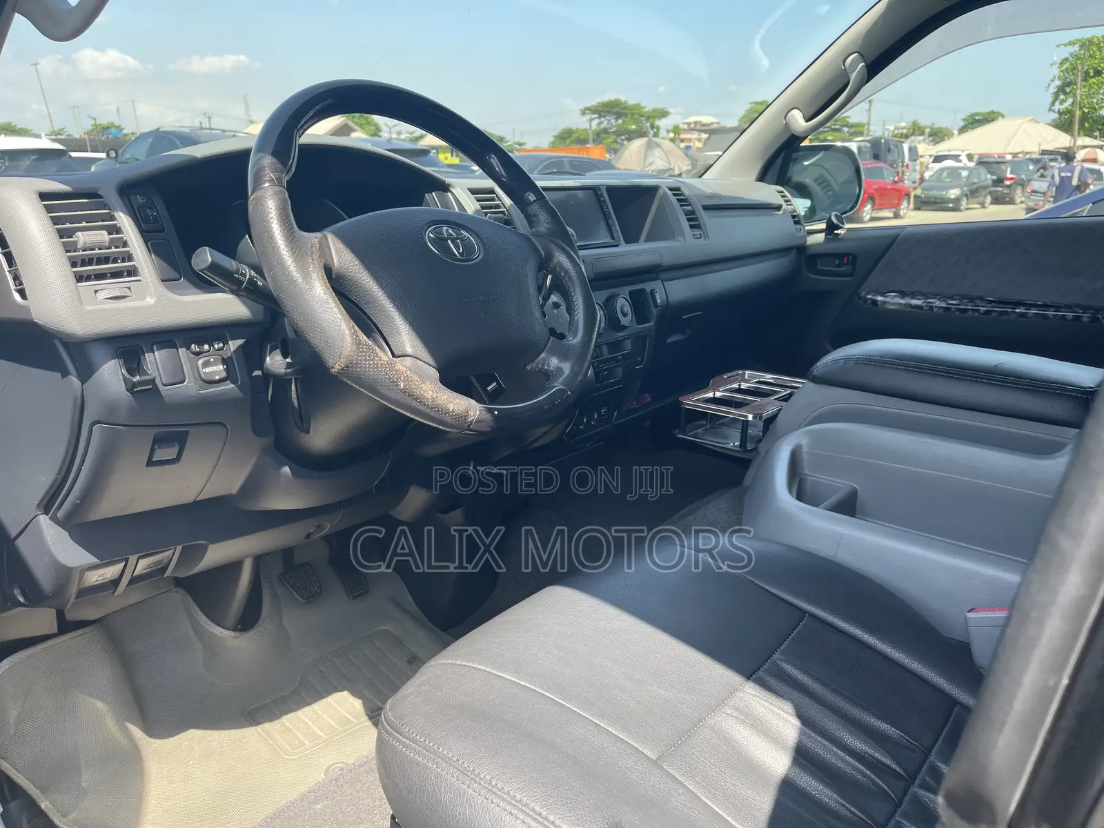 Toyota HiAce 2017 Grey