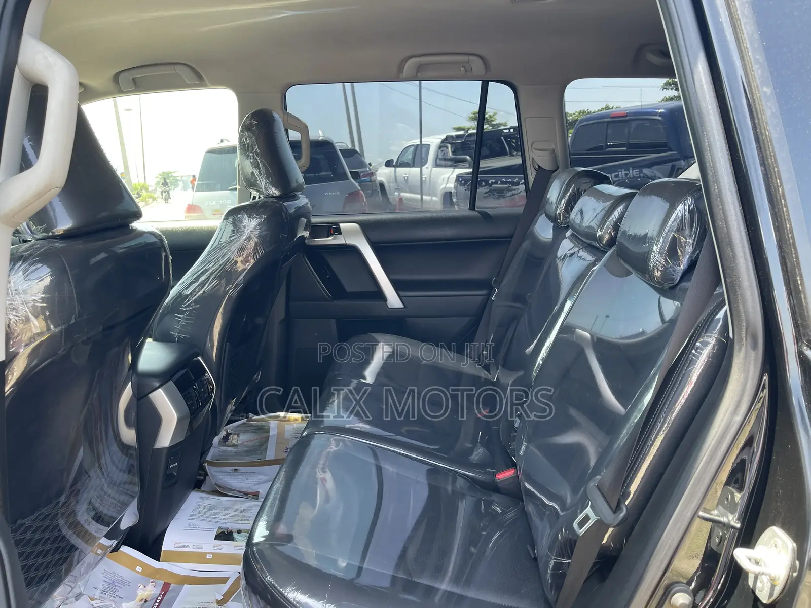 Toyota Land Cruiser Prado 2023 Black