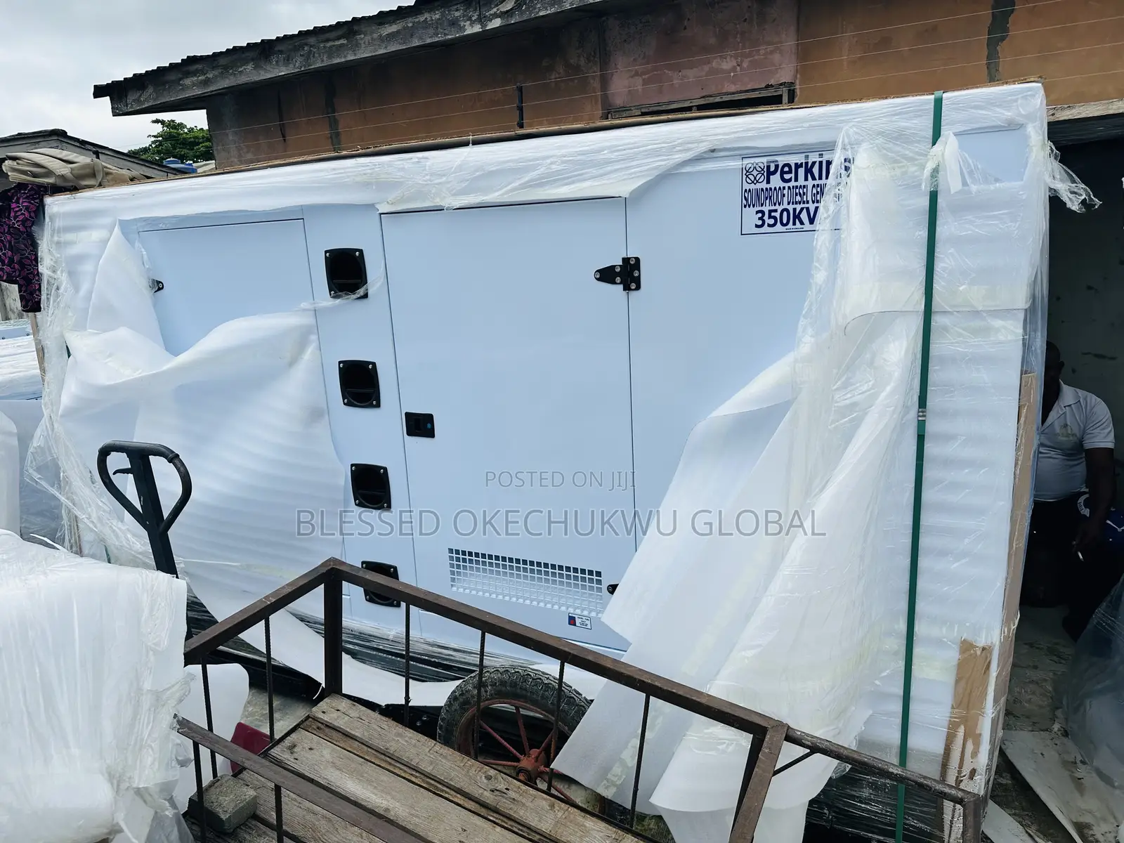 350kva Standard Perkins Soundproof Generator With Warranty