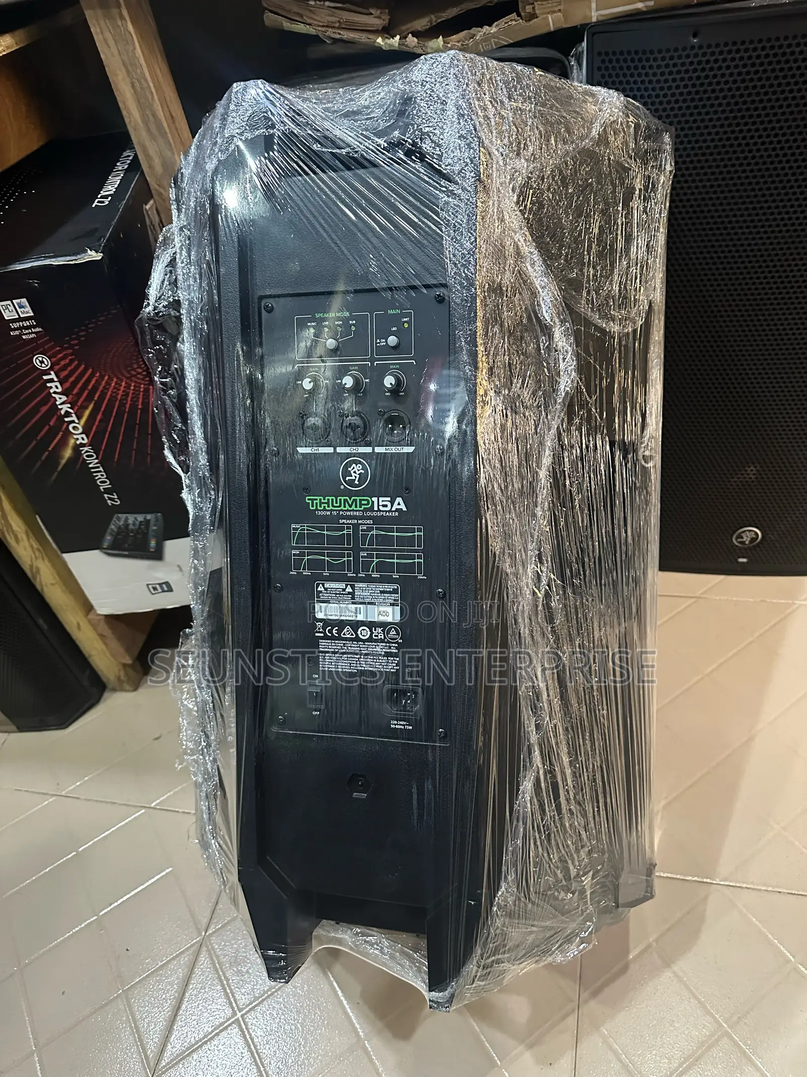 Quality Mackie Thump 15a Powered Loudspeakers