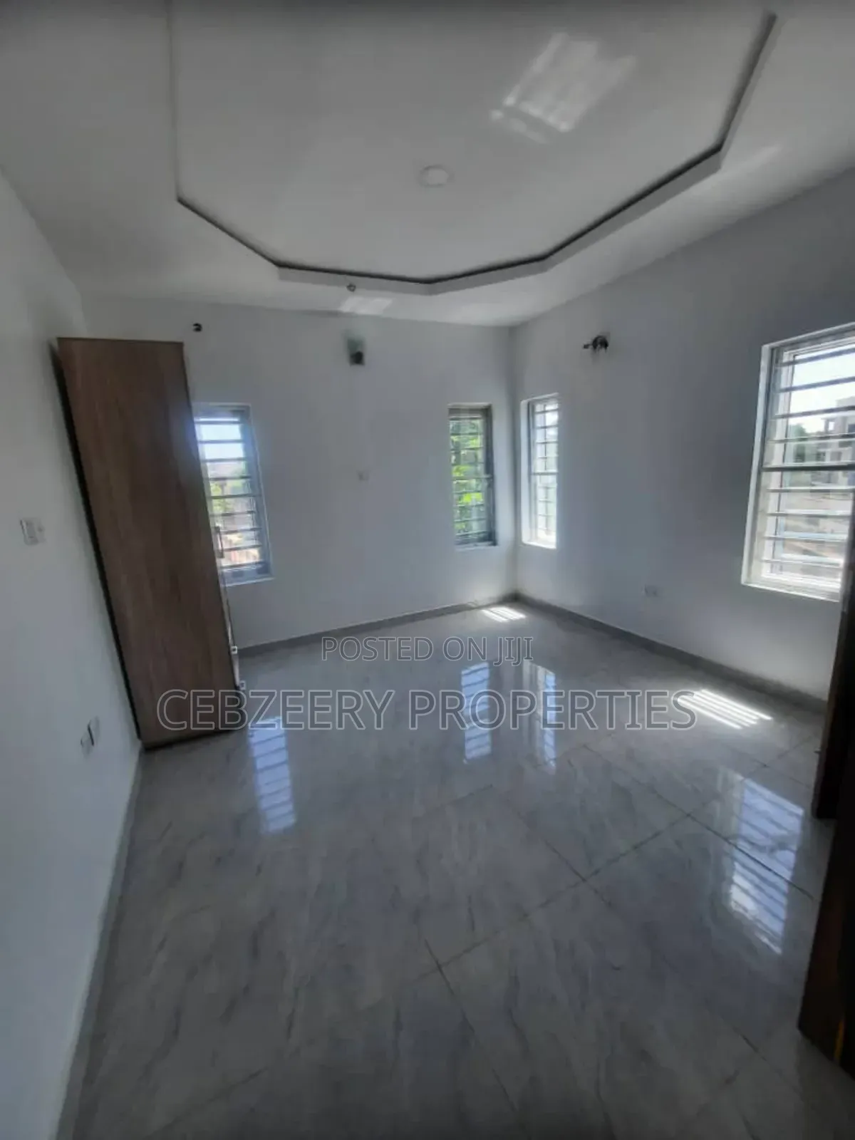 3bdrm Apartment in Ikeja GRA for rent