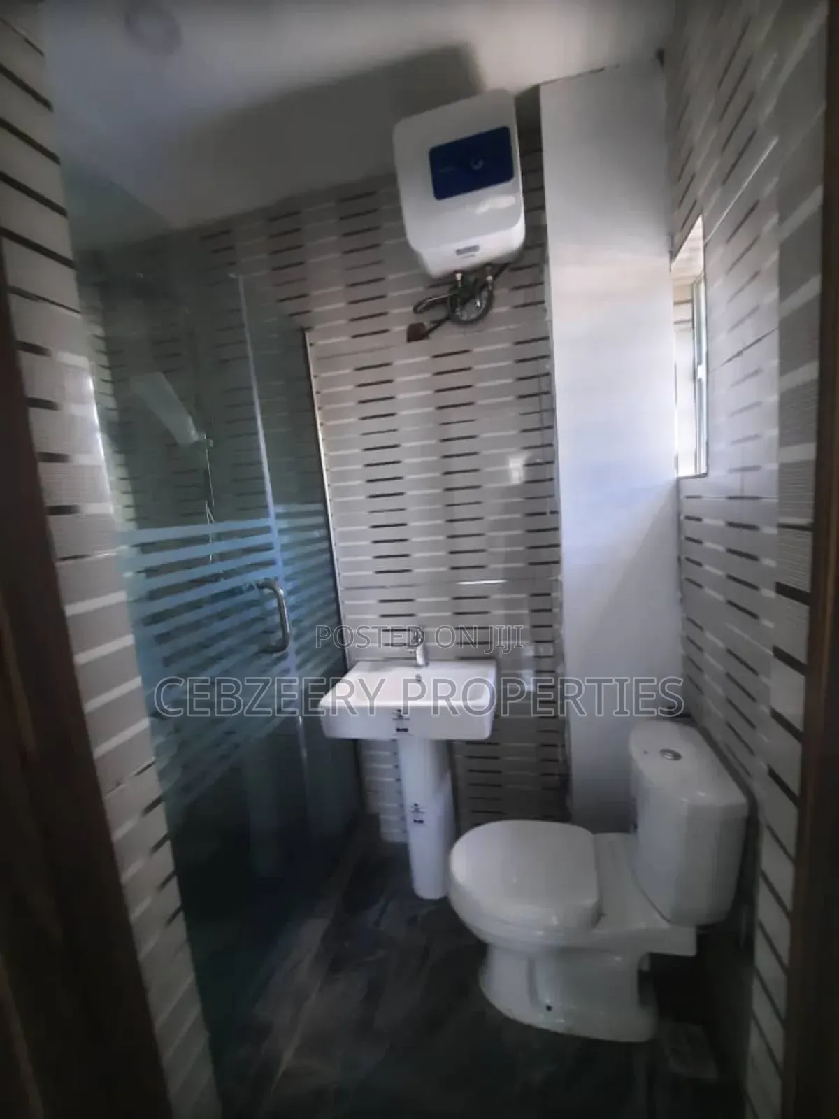 3bdrm Apartment in Ikeja GRA for rent