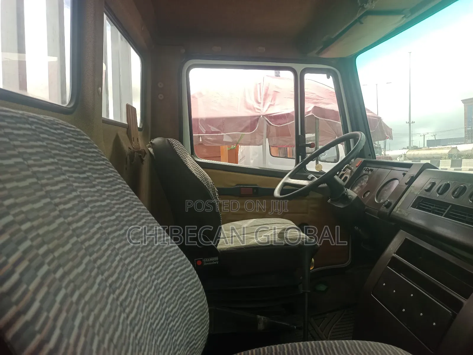 608d Pickup Truck (Foreign Used)