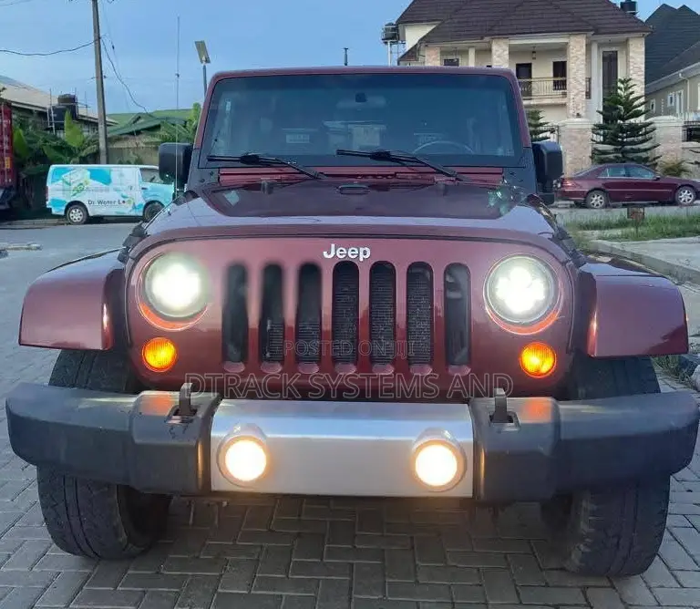 Jeep Wrangler Unlimited Sahara 2010 Burgundy