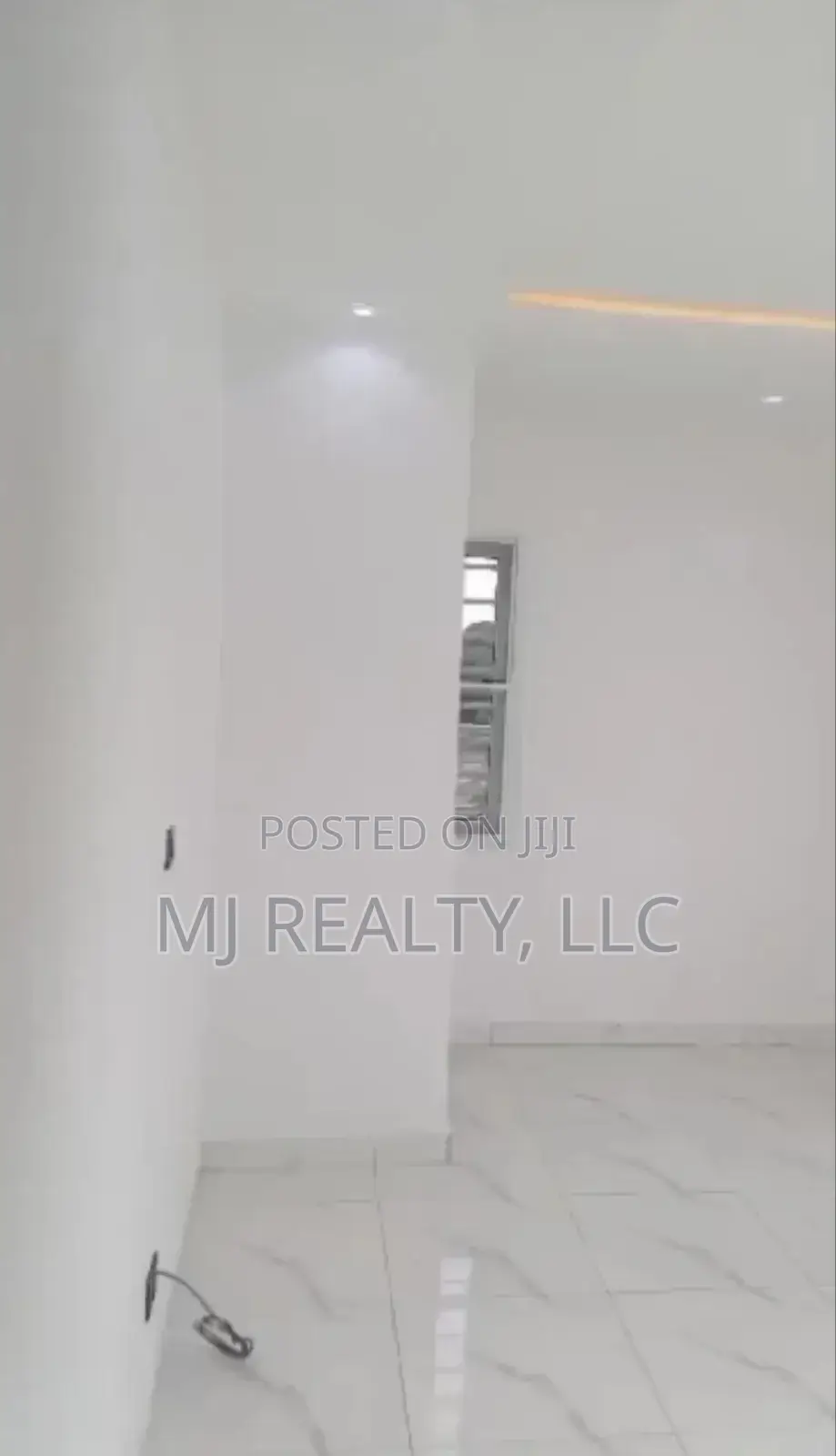 4bdrm Duplex in Adeniyi Jones for sale