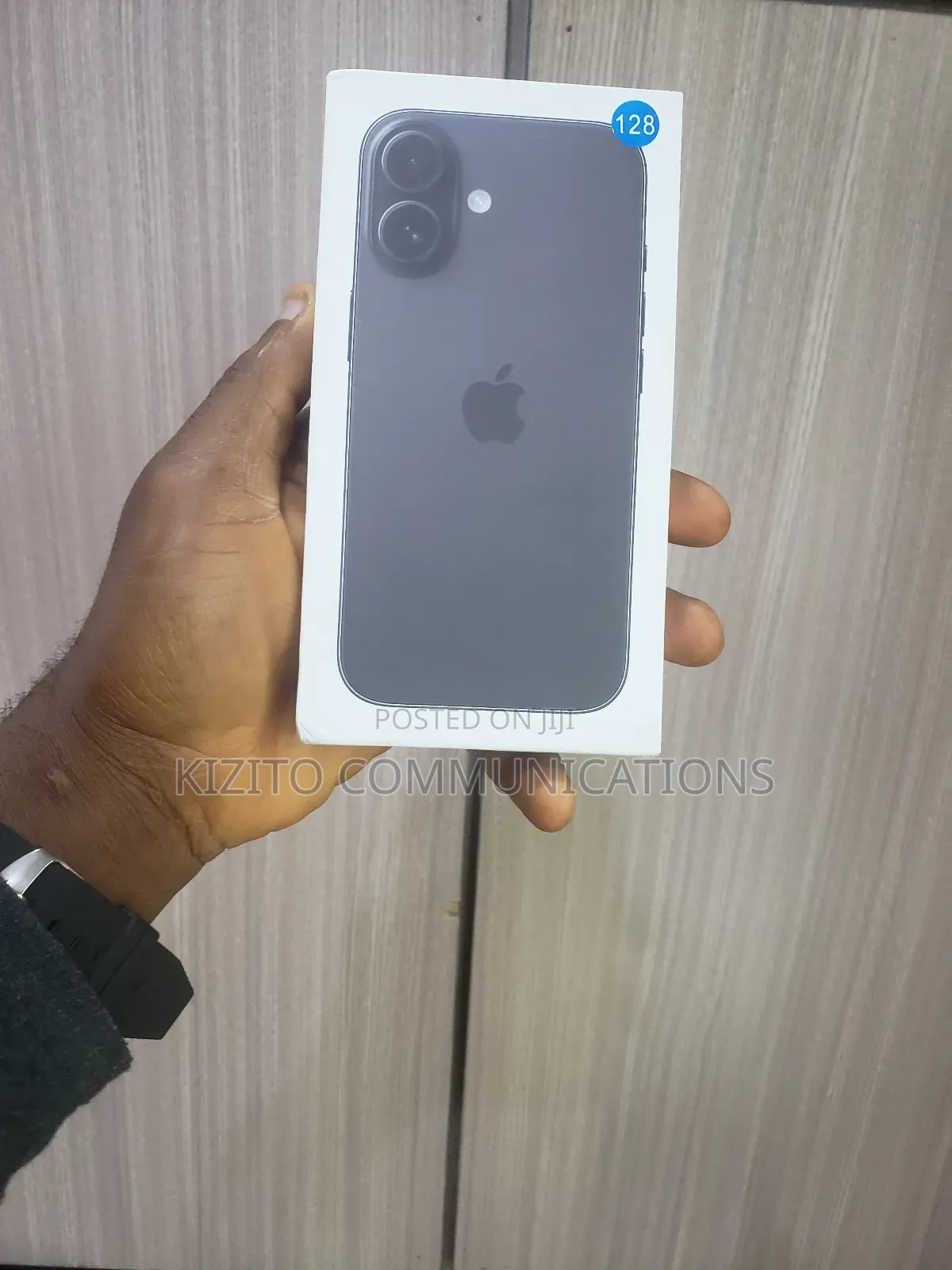 New Apple iPhone 16 128 GB Black