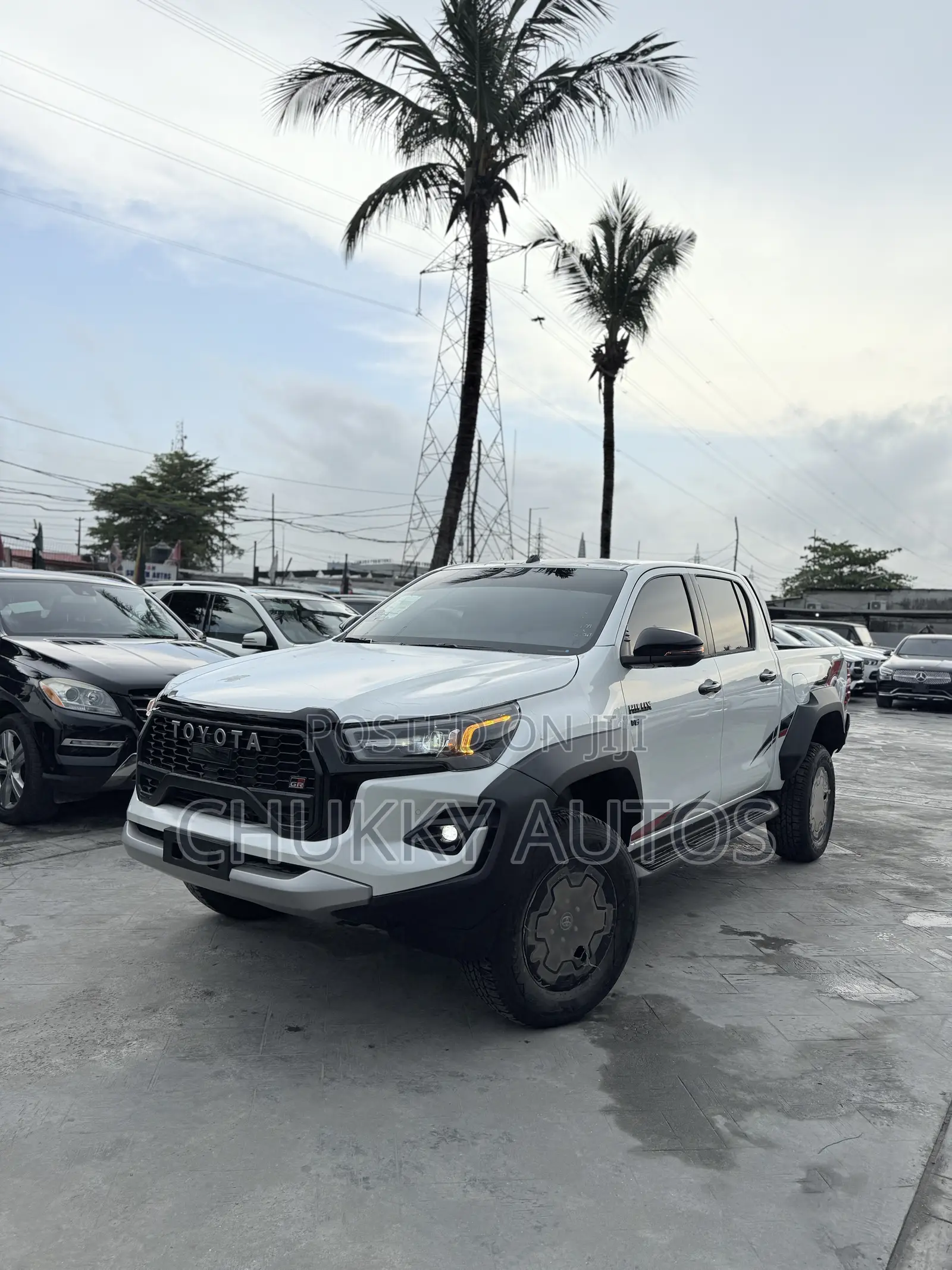 New Toyota Hilux 2025 White