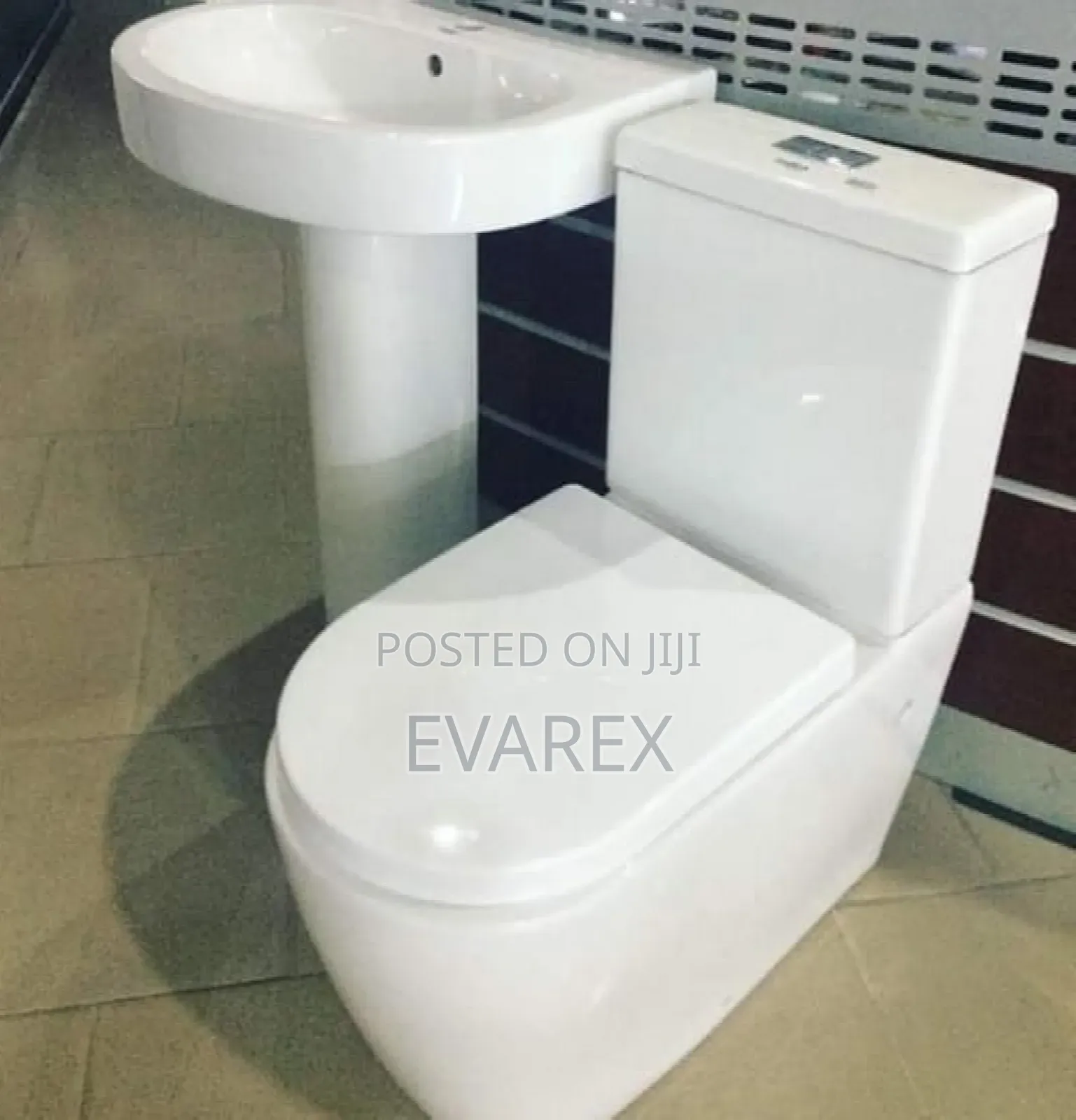 Executive Wc With Basin