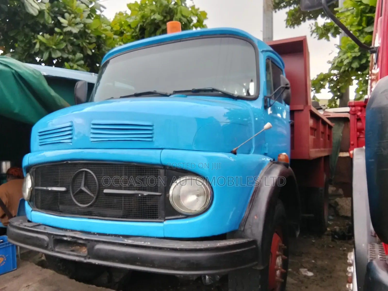 Mercedes 911 Truck