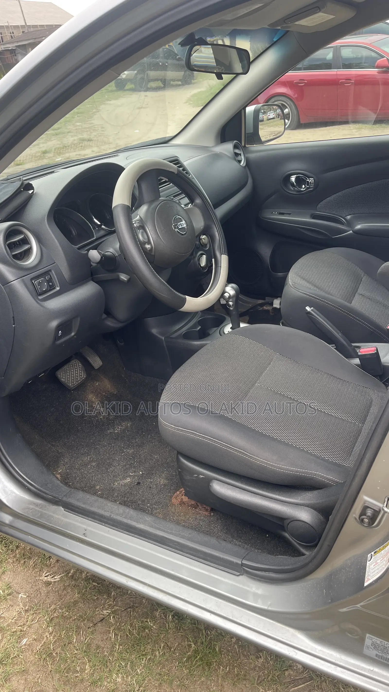 Nissan Versa 1.6 S Plus 4dr Sedan (1.6L 4cyl CVT) 2014 Silver