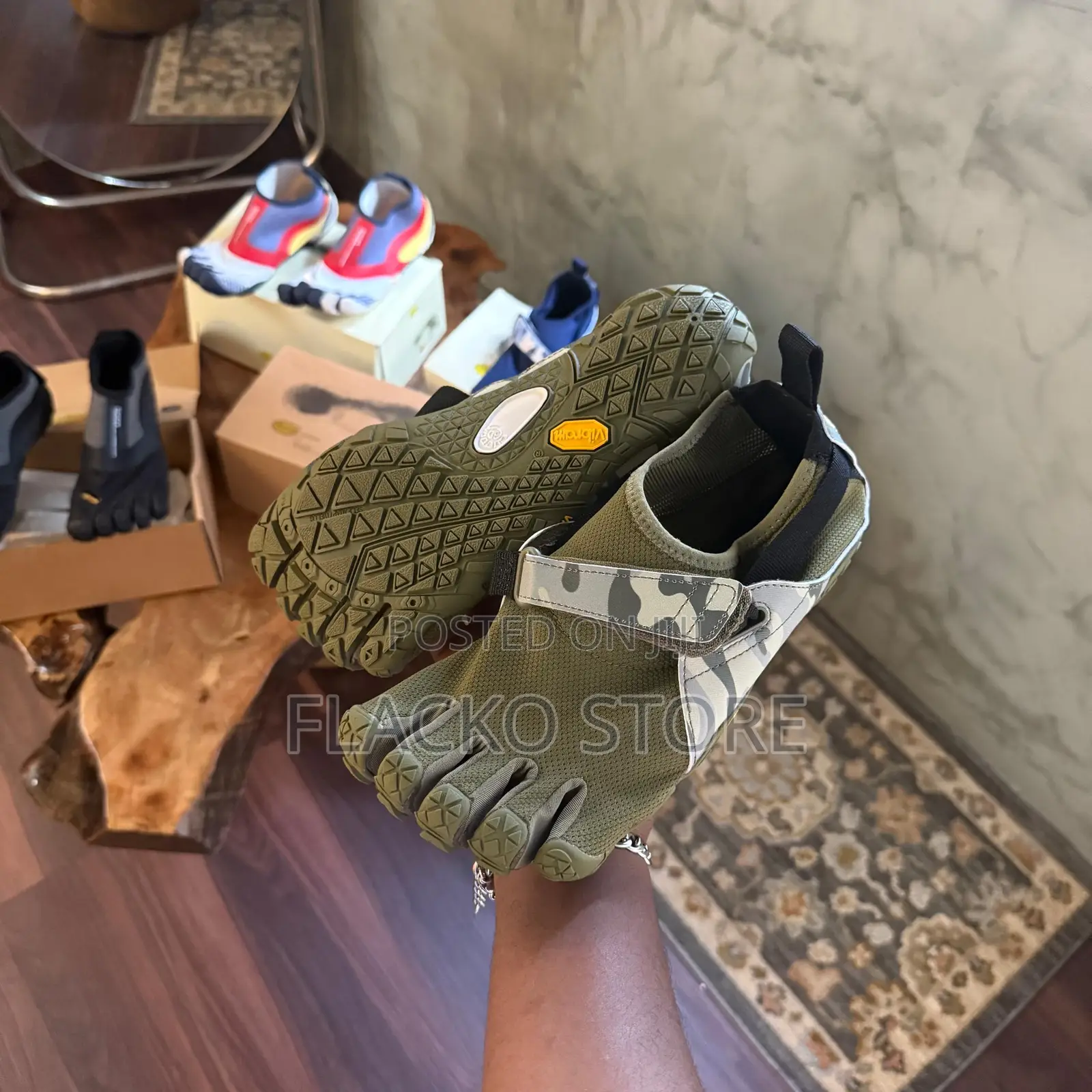 Original Vibram Five Finger X Suicoke Nin-lo Sneakers