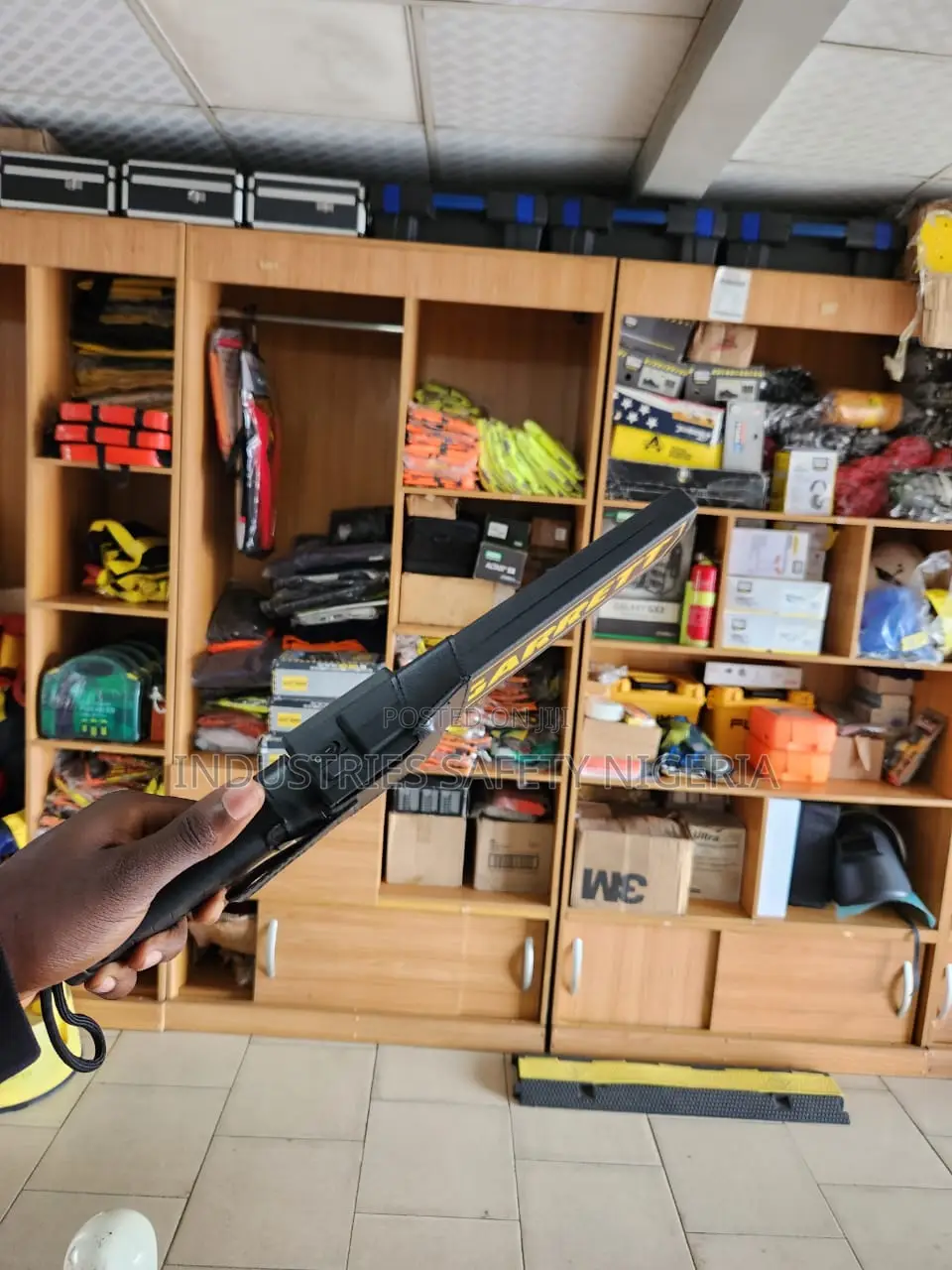 Garrett Hand-held Metal Detector Scanner