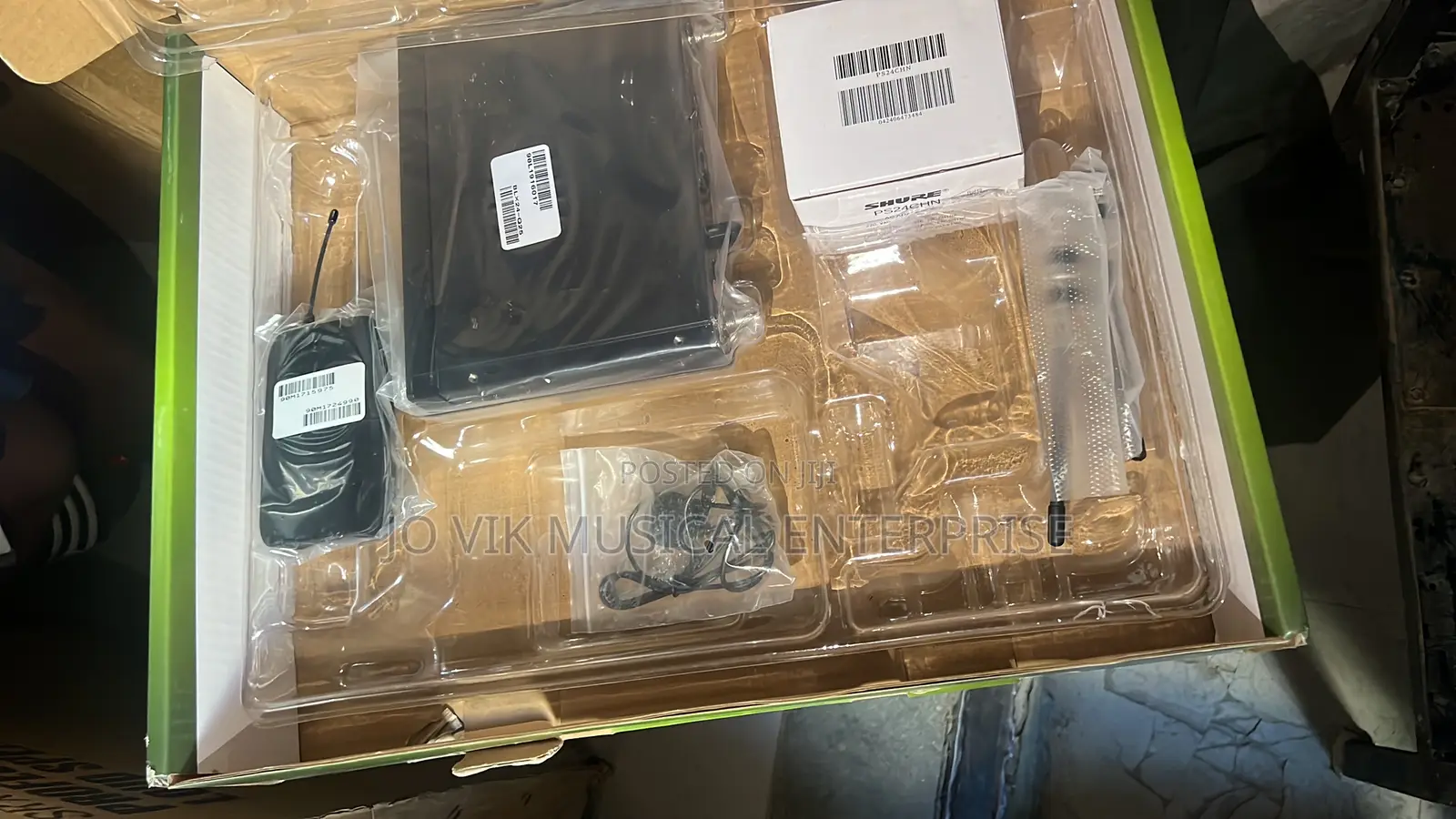 Shure BLX Microphone Wireless System