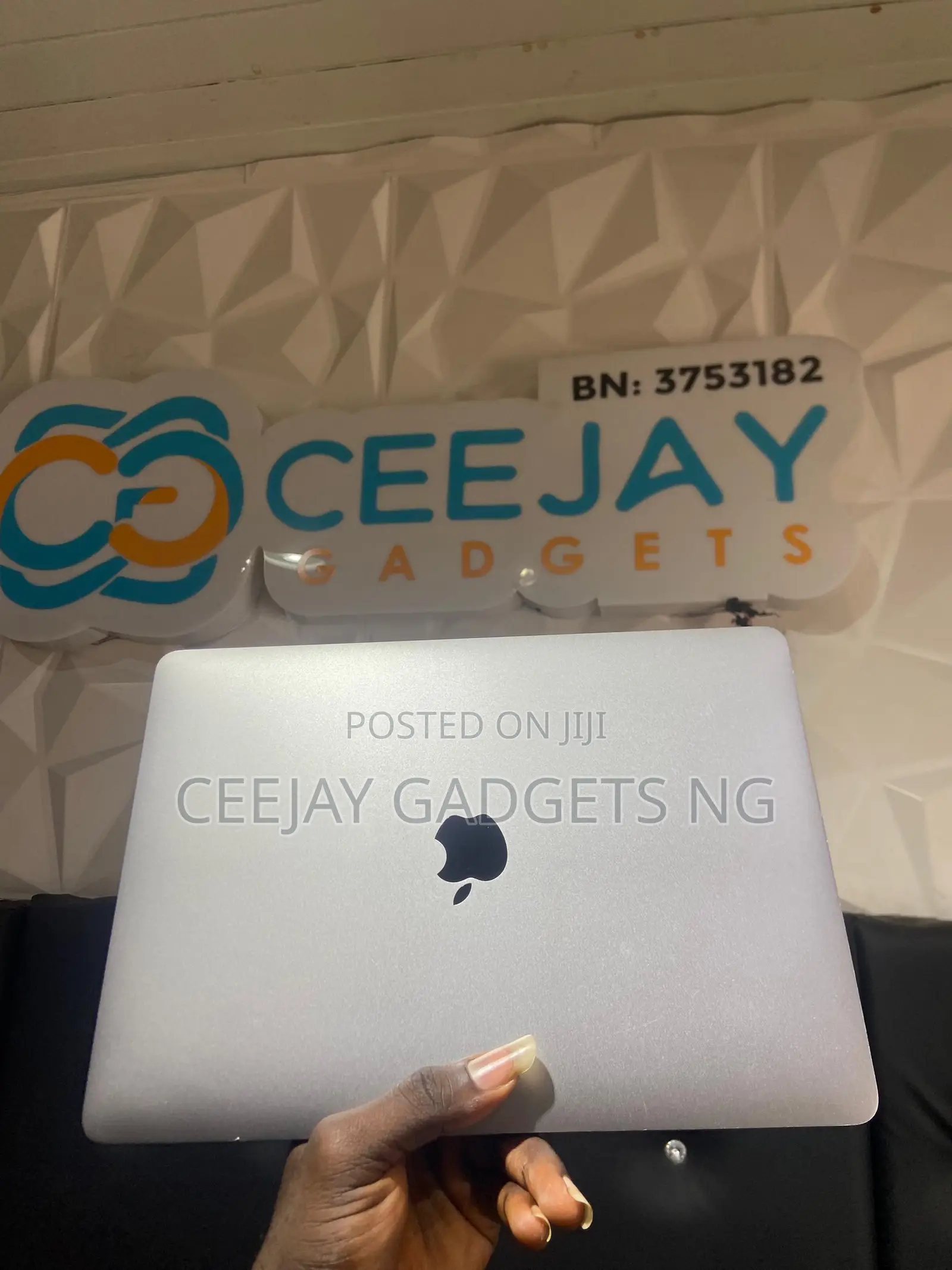 Laptop Apple MacBook Pro 2019 8GB Intel Core I5 SSD 128GB