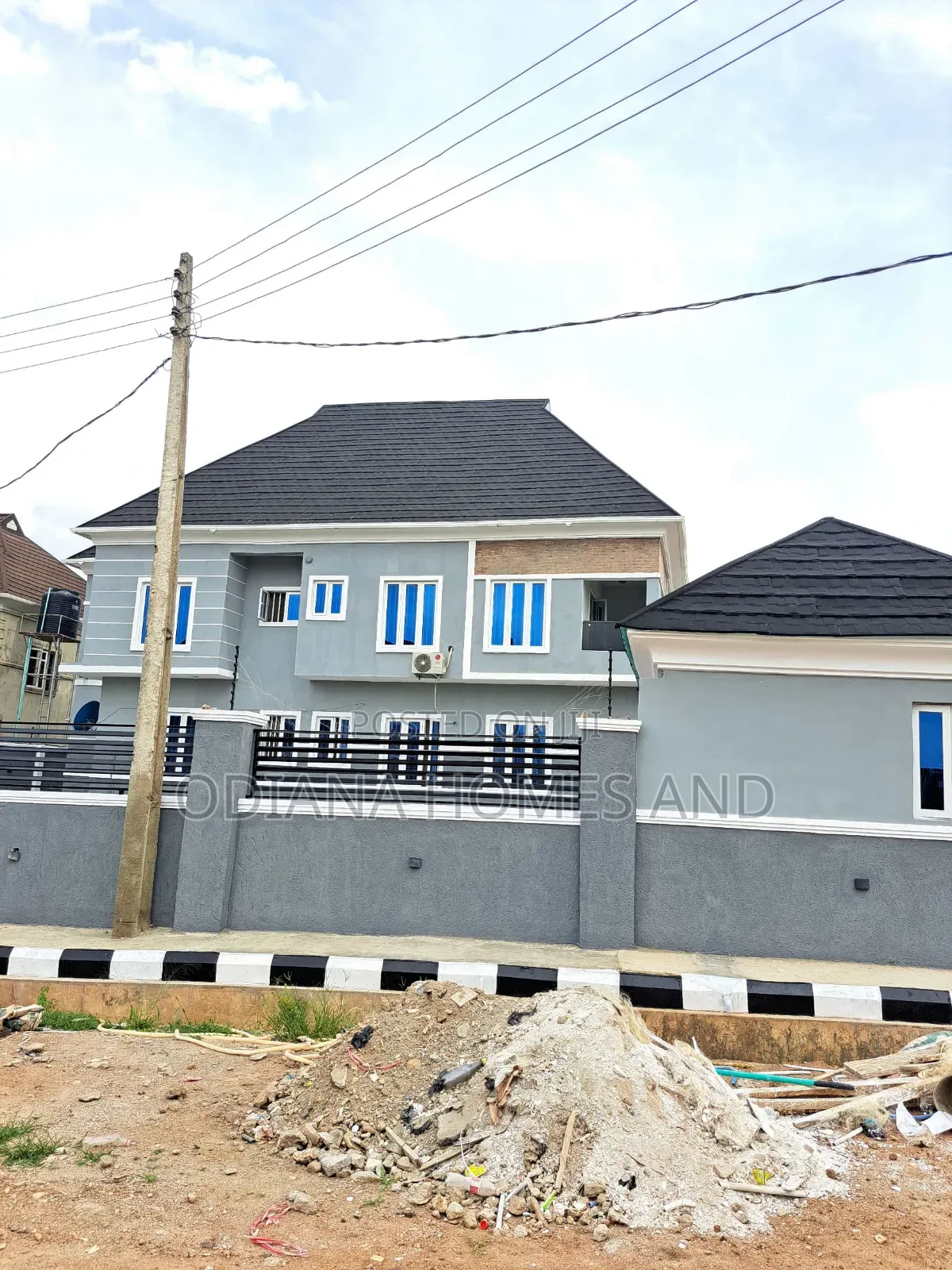 4bdrm Duplex in Alpha Grace Estate, Idishin for sale