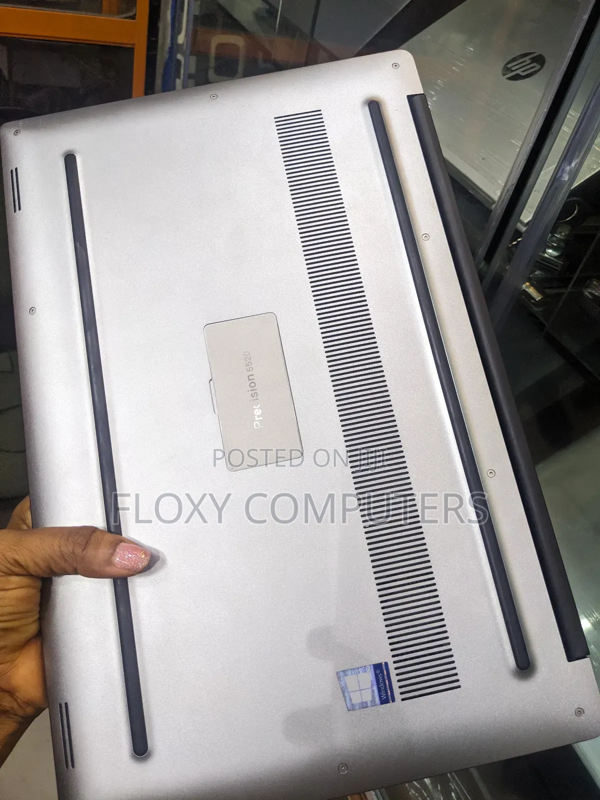 Laptop Dell Latitude 5520 16GB Intel Core I7 SSD 256GB