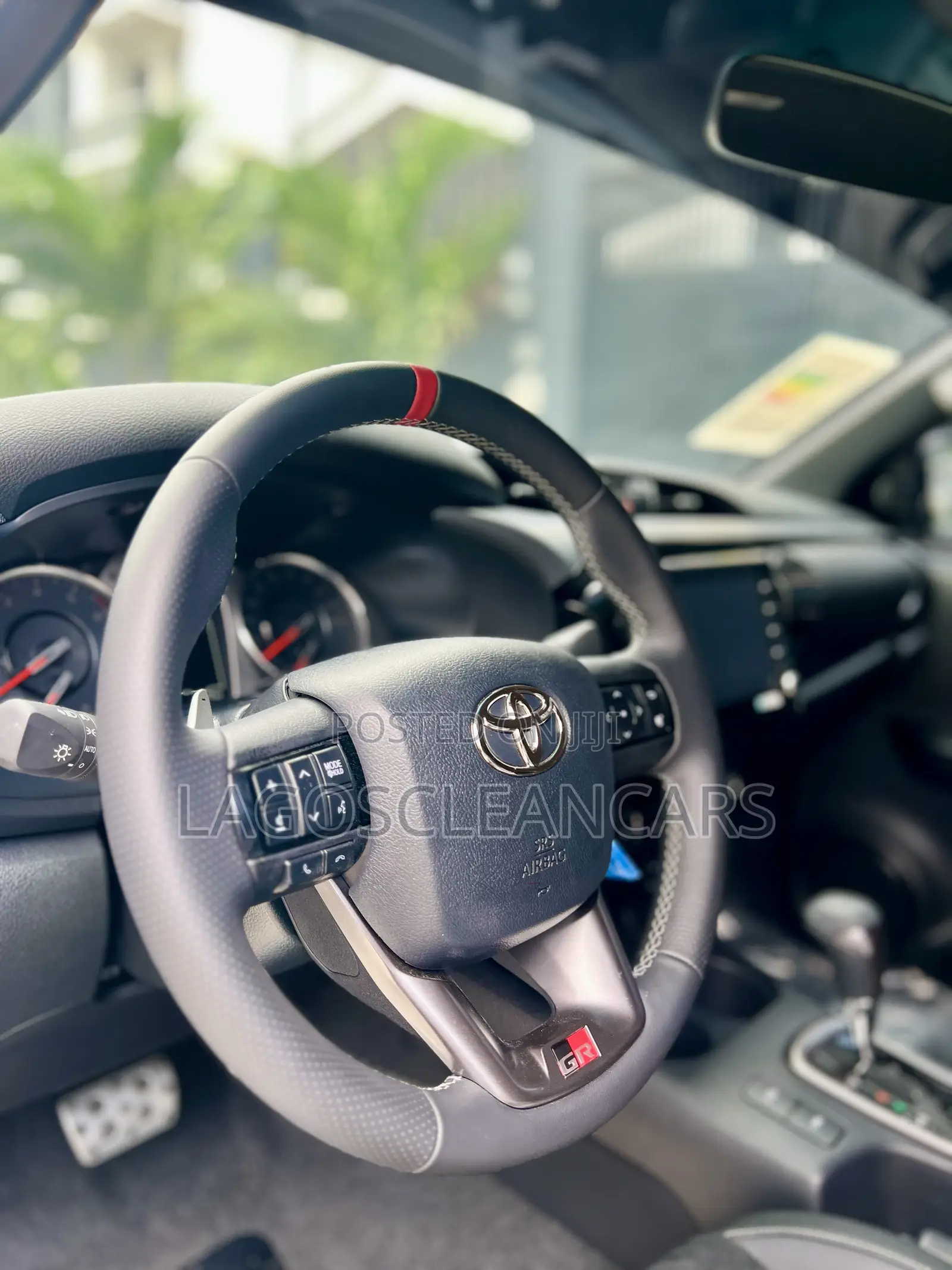 New Toyota Hilux 2025 White