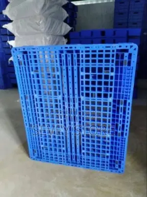 Roto Molded Plastic Pallets