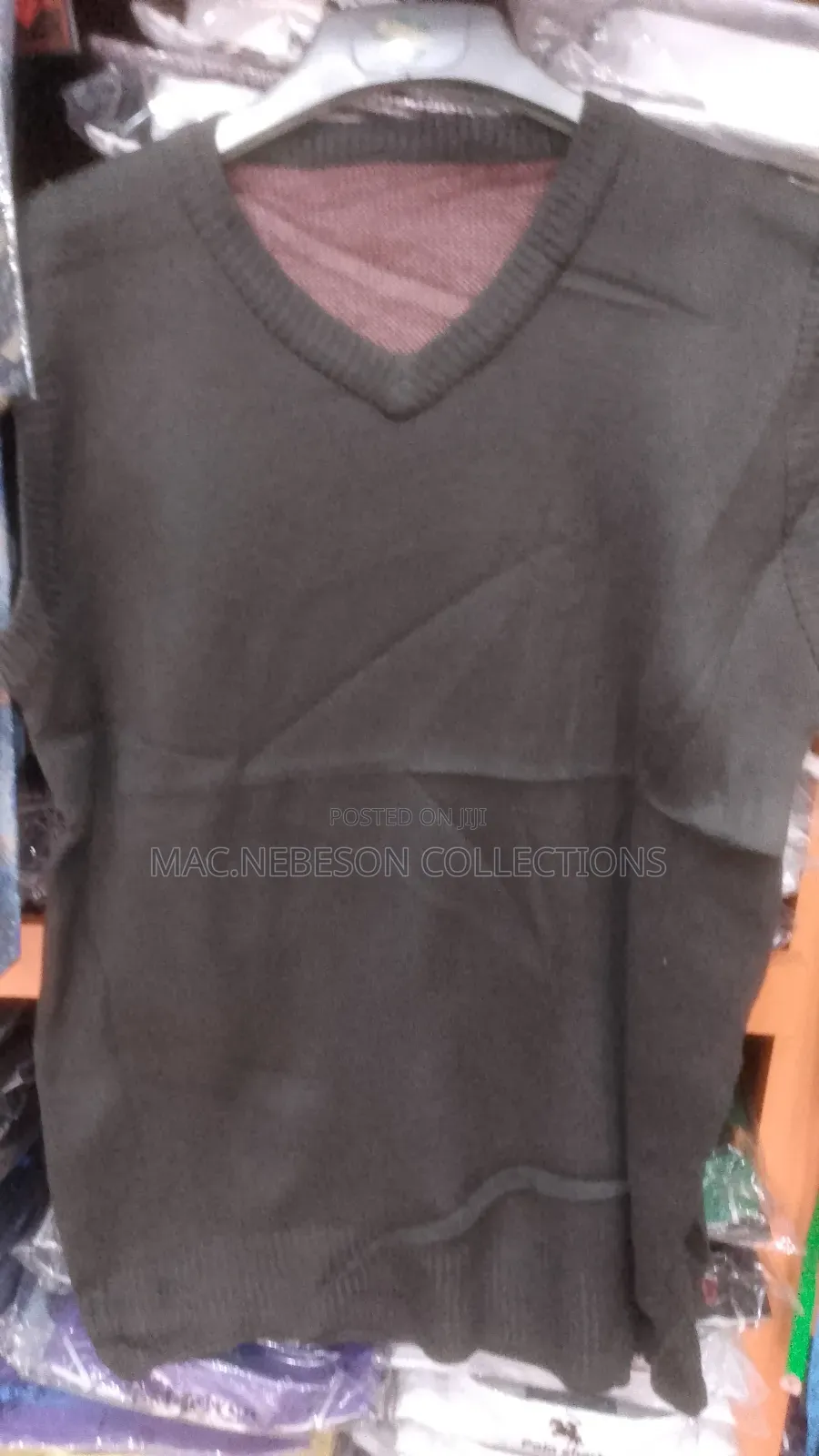 Macnebeson Sleeveless Sweater