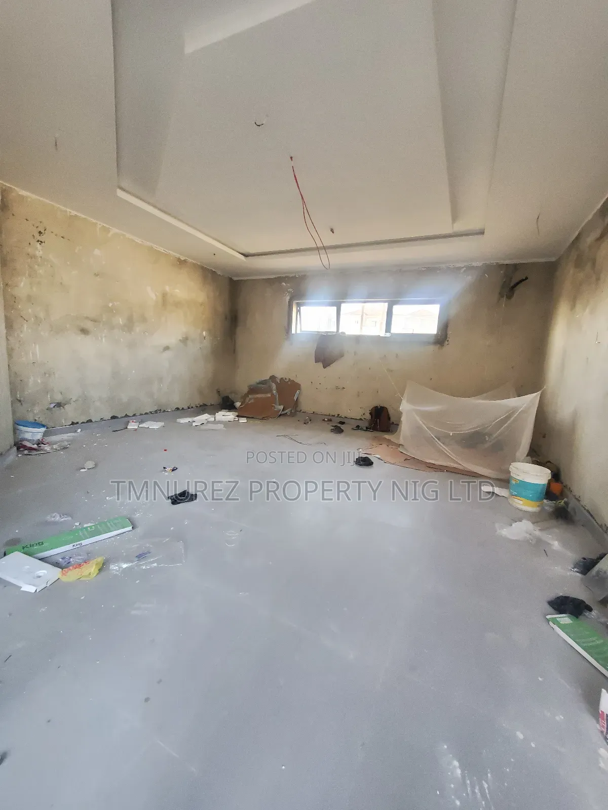 Shop for Rent at Orchid