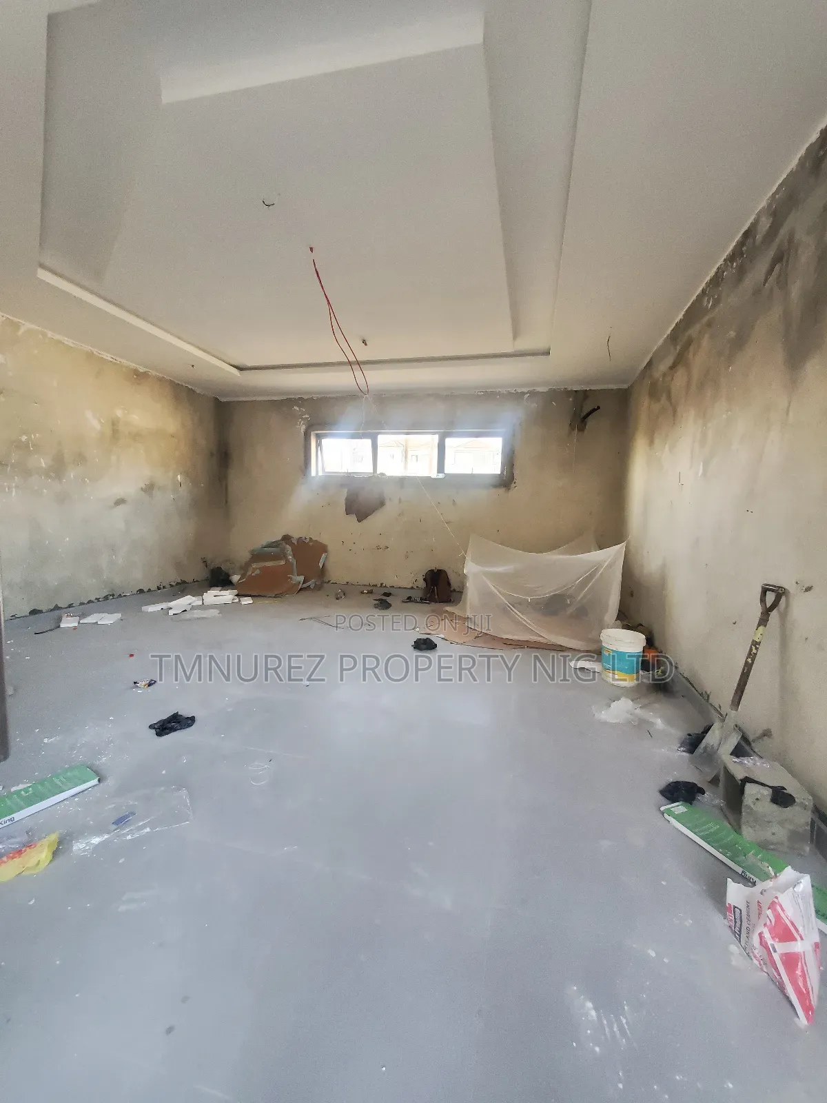 Shop for Rent at Orchid
