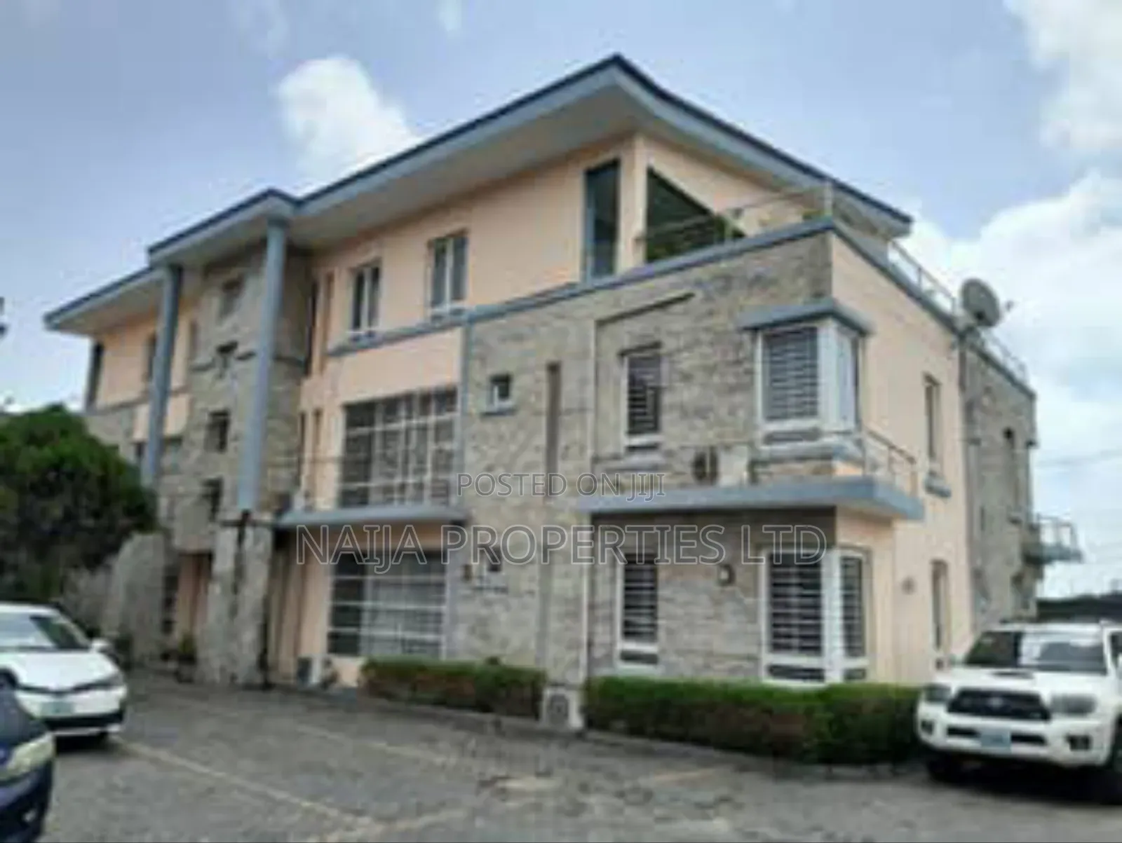 3bdrm Block of Flats in Osborne, Ikoyi for sale