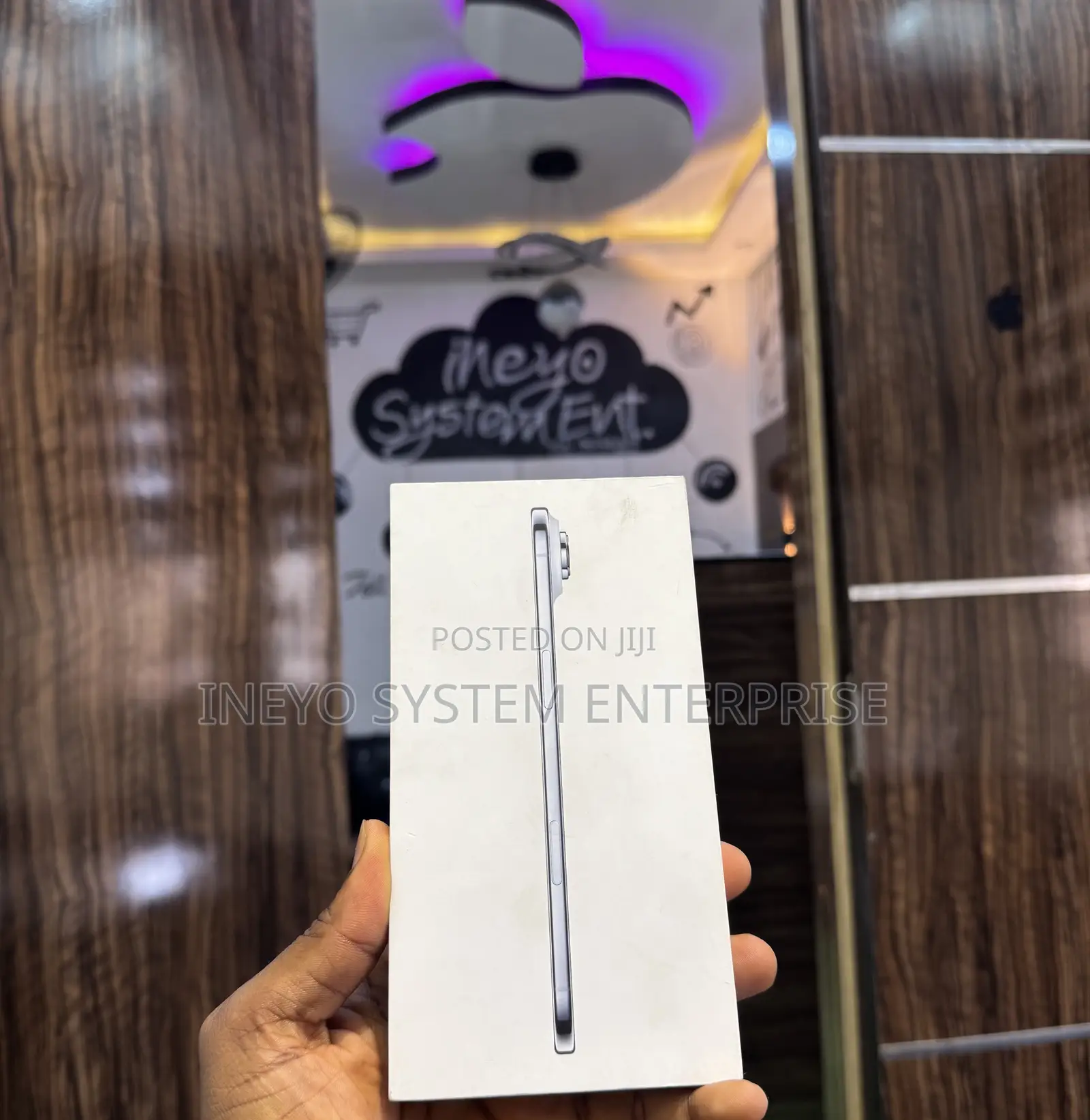 New Apple iPhone Air 256 GB