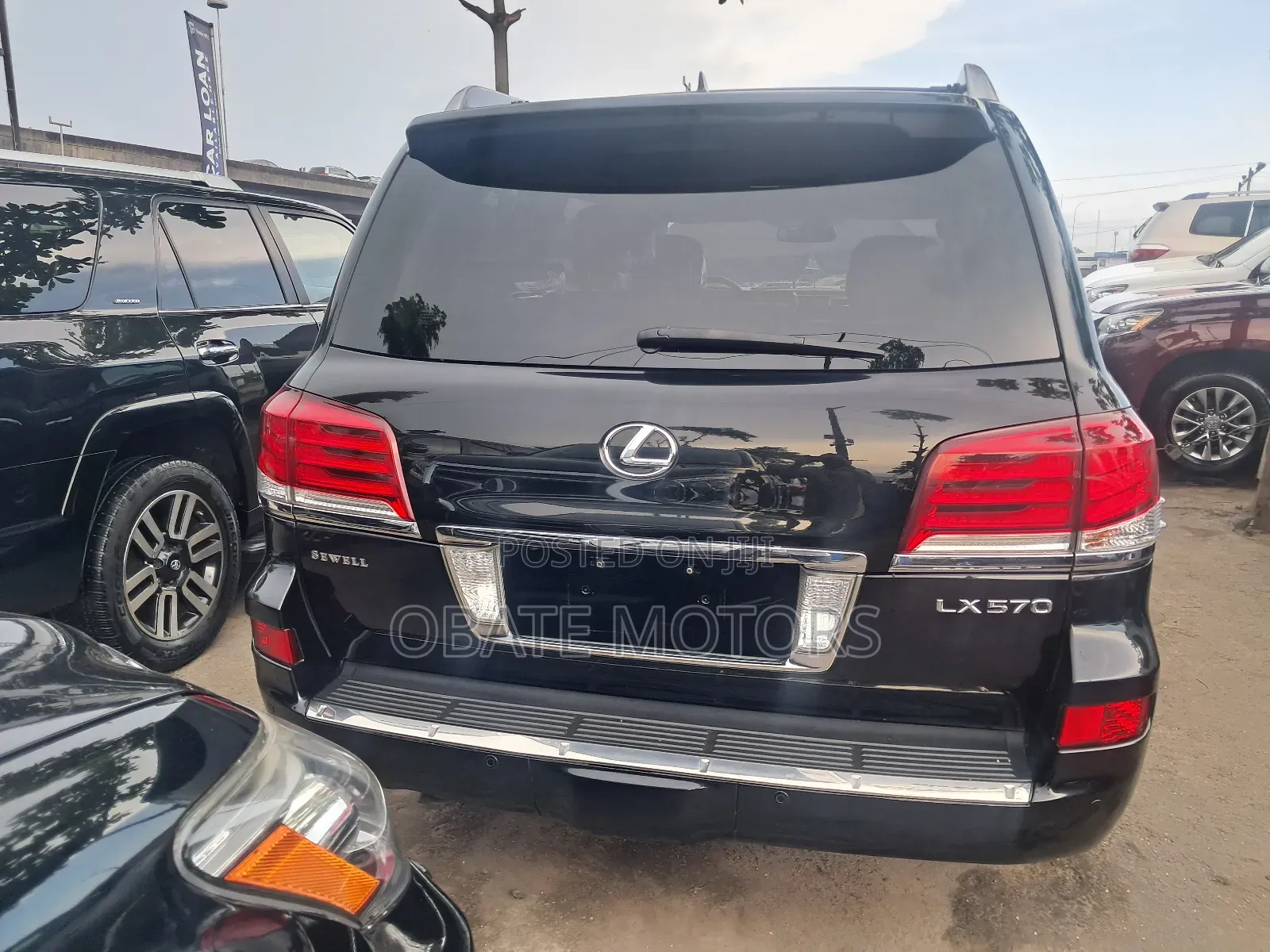 Lexus LX 570 (5 seats) AWD 2017 Black