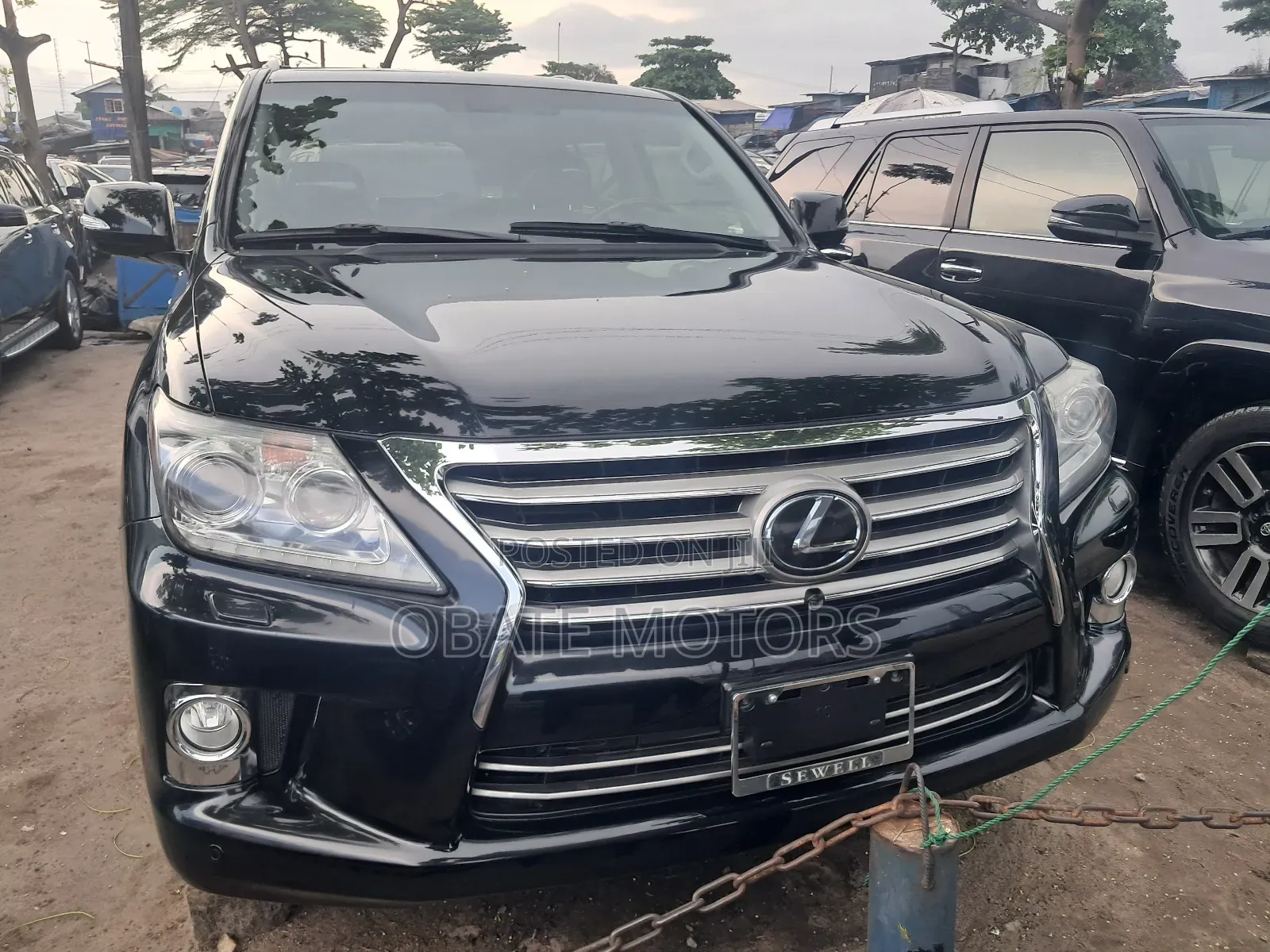 Lexus LX 570 (5 seats) AWD 2017 Black