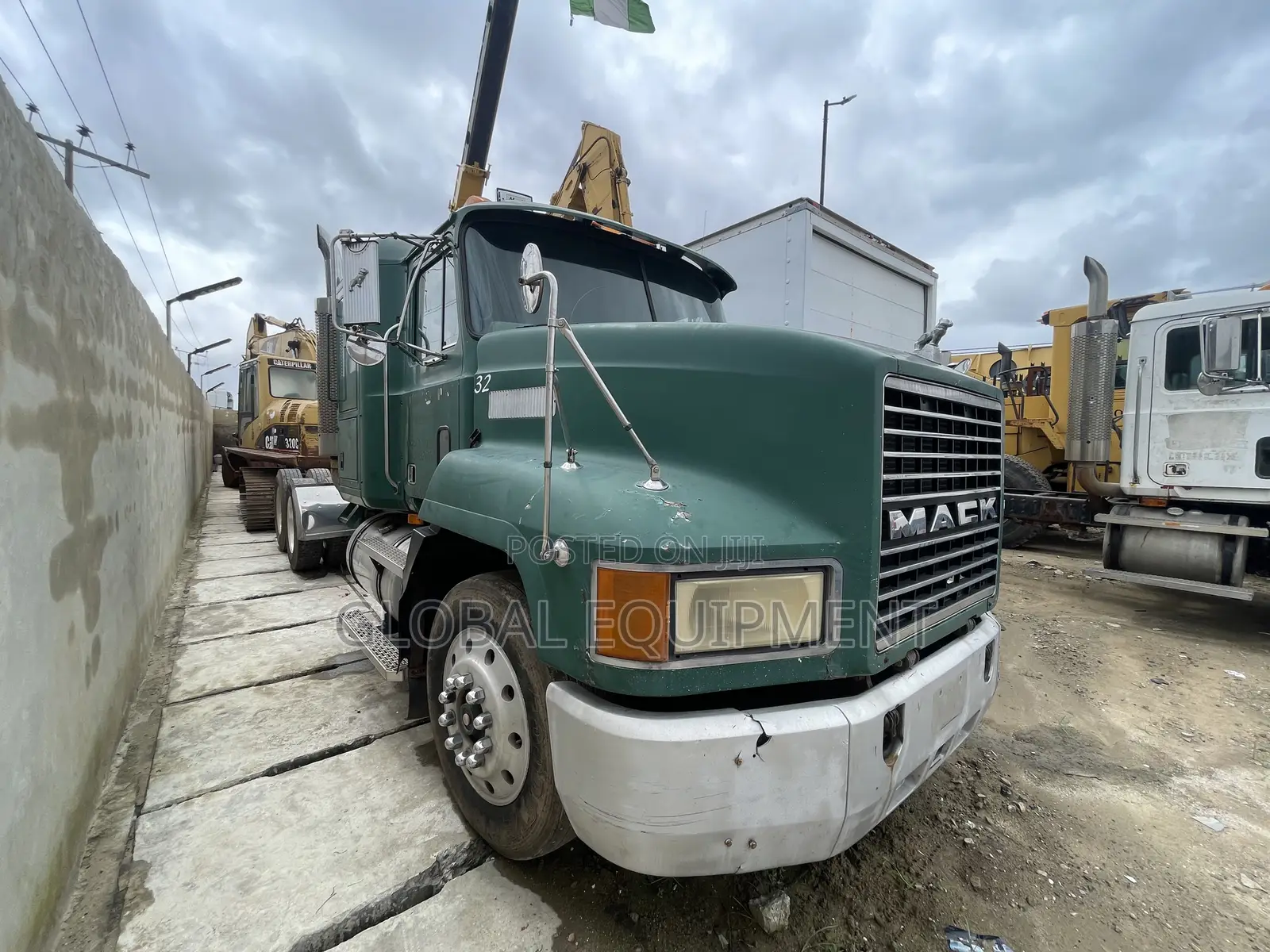 Mack Tractor