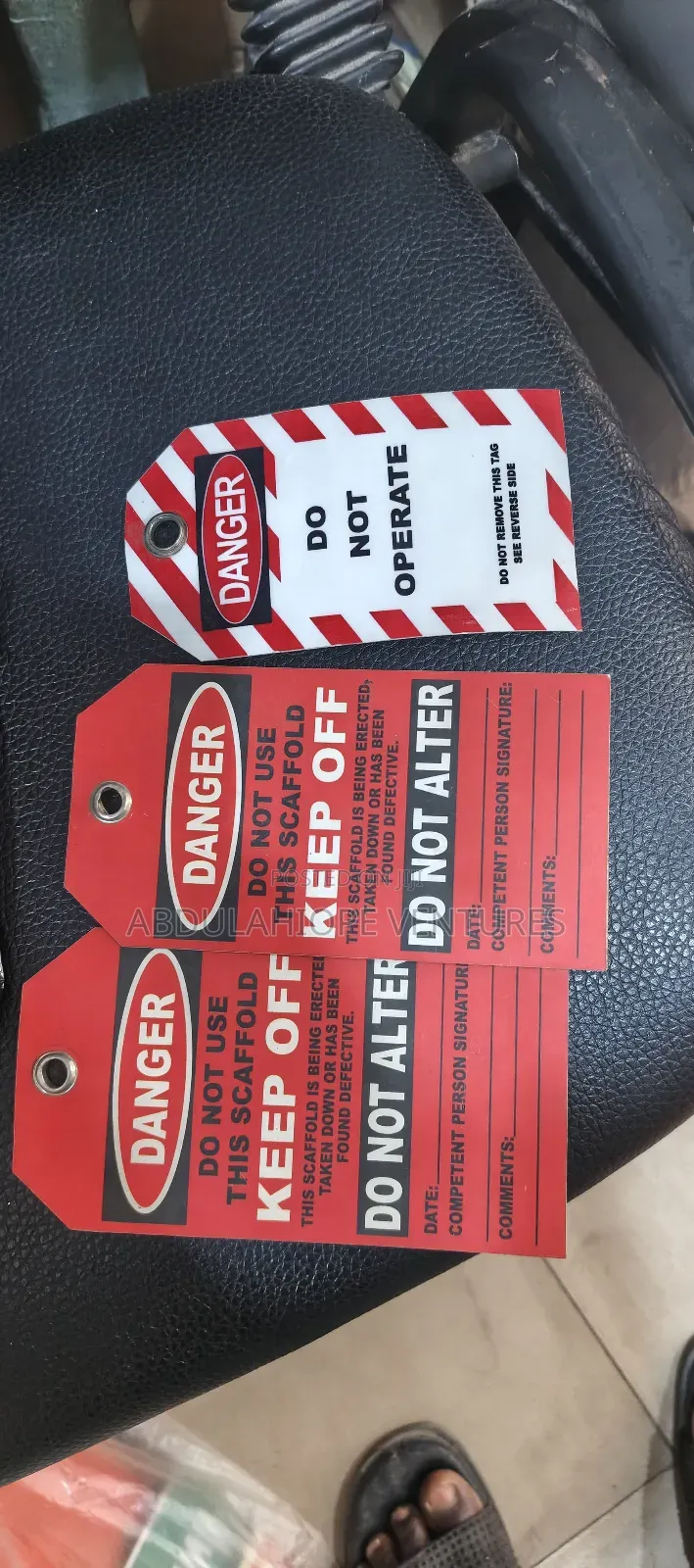 Danger Signs Tag