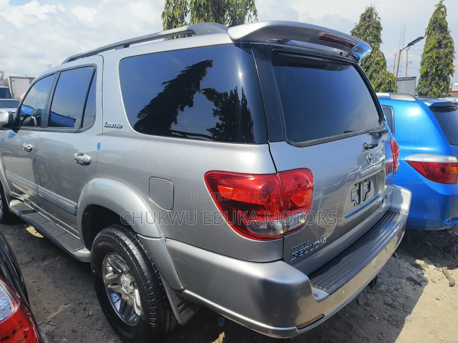 Toyota Sequoia Limited 4dr SUV 4WD (4.7L 8cyl 5A) 2007 Silver