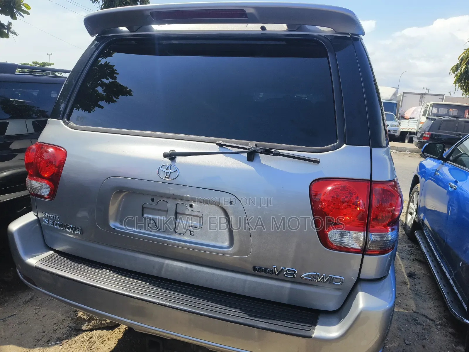 Toyota Sequoia Limited 4dr SUV 4WD (4.7L 8cyl 5A) 2007 Silver