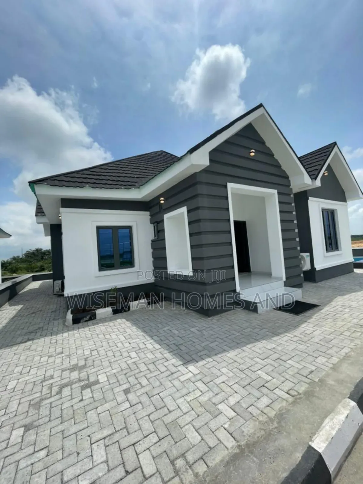 4bdrm Bungalow in Ibeju Lekki, Elerangbe for sale