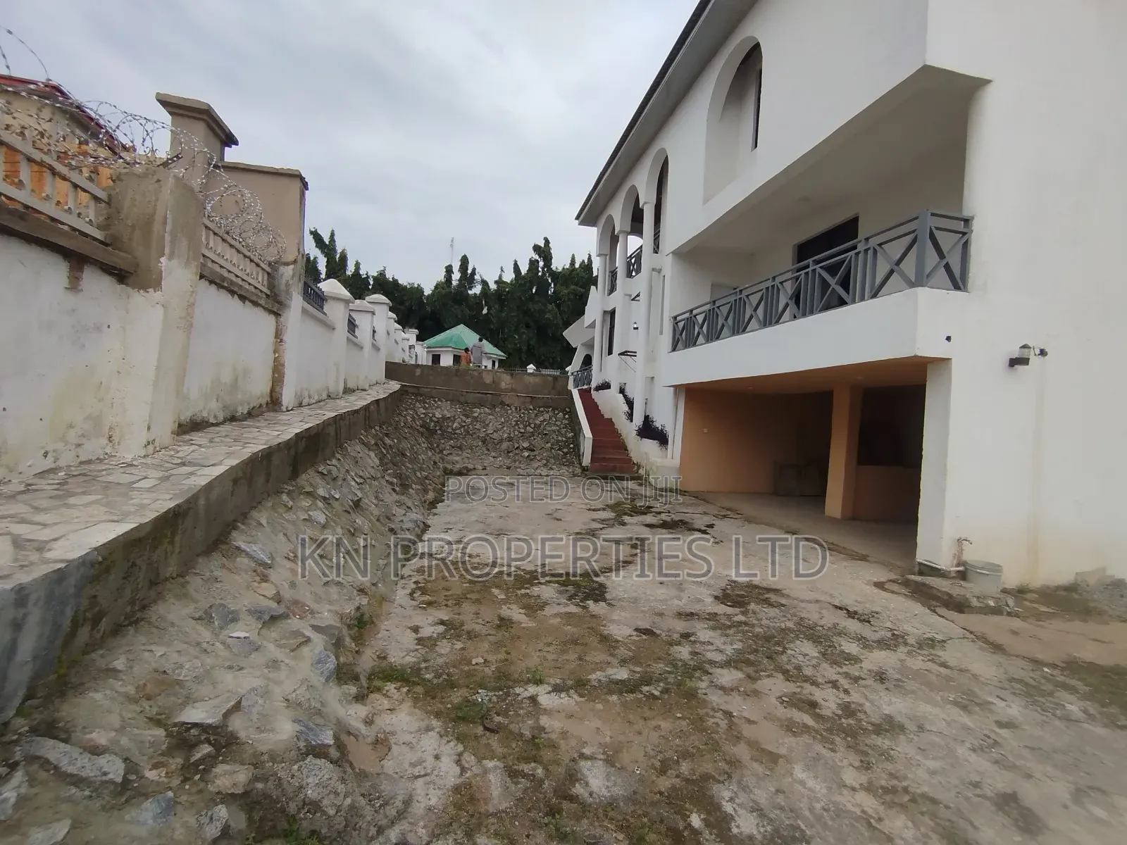 16bdrm Duplex in Diplomatic Zone, Asokoro for rent