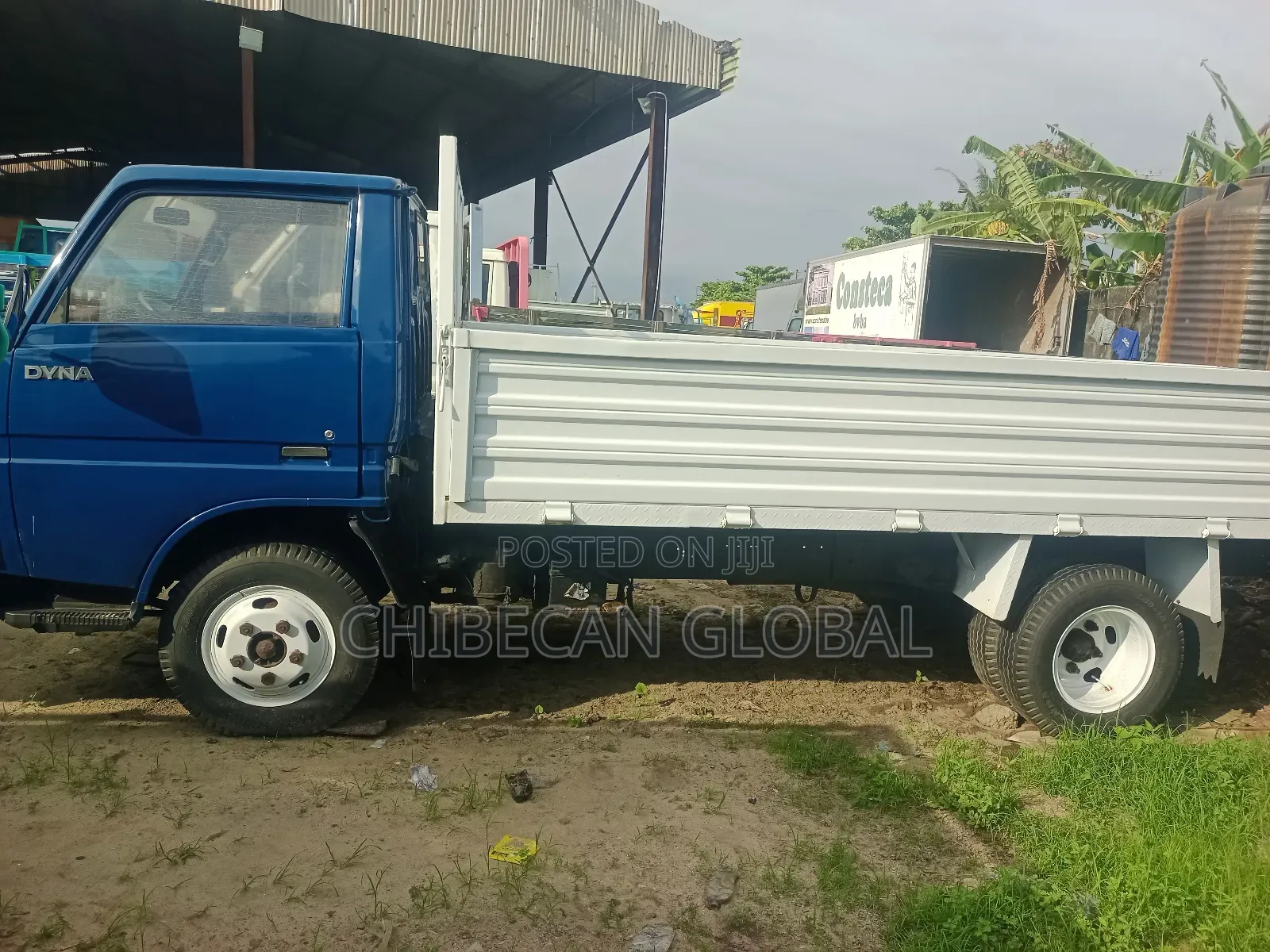 Toyota Dyna 200 Truck Petrol (Tokunbo)