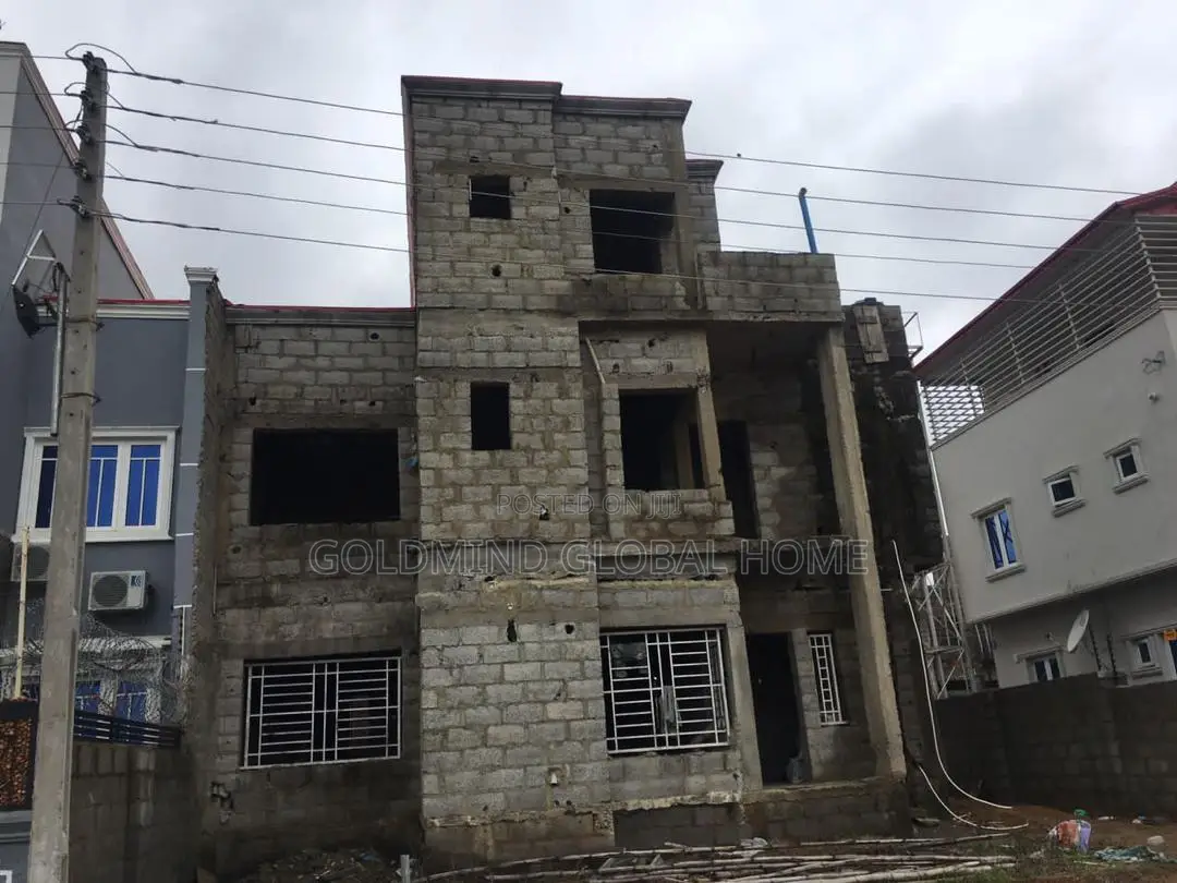 5bdrm Duplex In Crown Luxury Estate, Sabon Lugbe For Sale