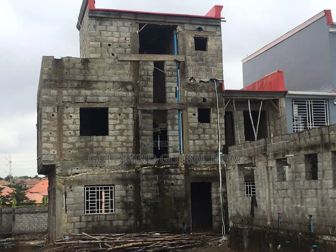 5bdrm Duplex In Crown Luxury Estate, Sabon Lugbe For Sale