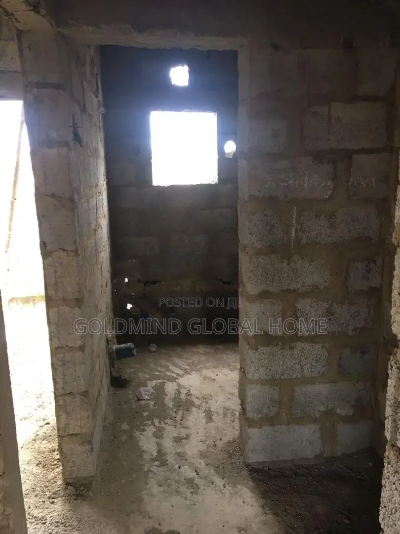 5bdrm Duplex In Crown Luxury Estate, Sabon Lugbe For Sale