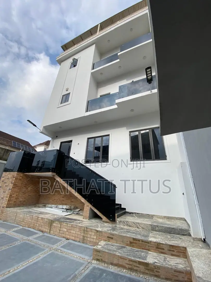 4bdrm Duplex in Qwp Residence, Guzape District for sale
