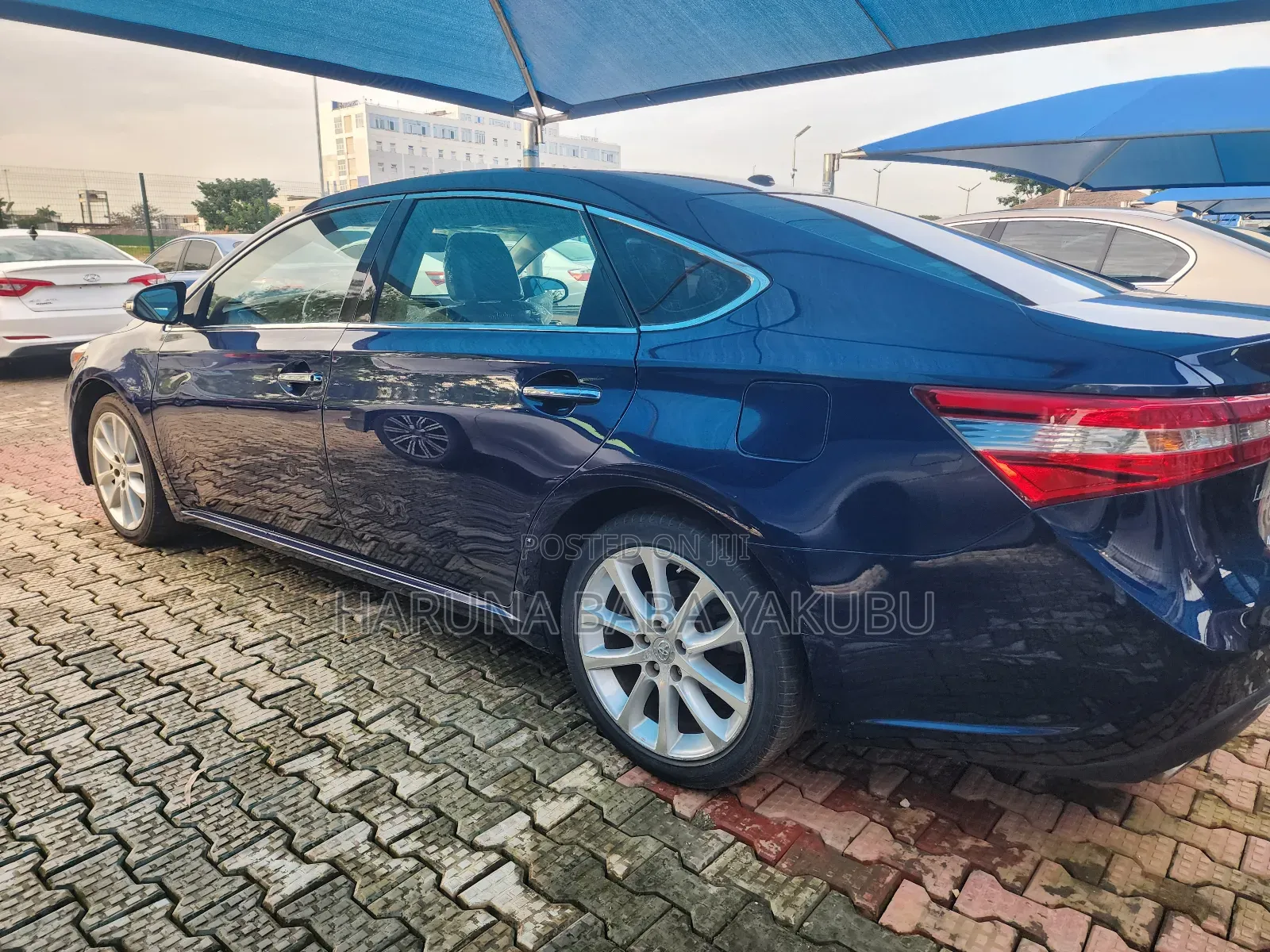Toyota Avalon XLE Premium Sedan FWD (3.5L 6cyl 6A) 2013 Blue