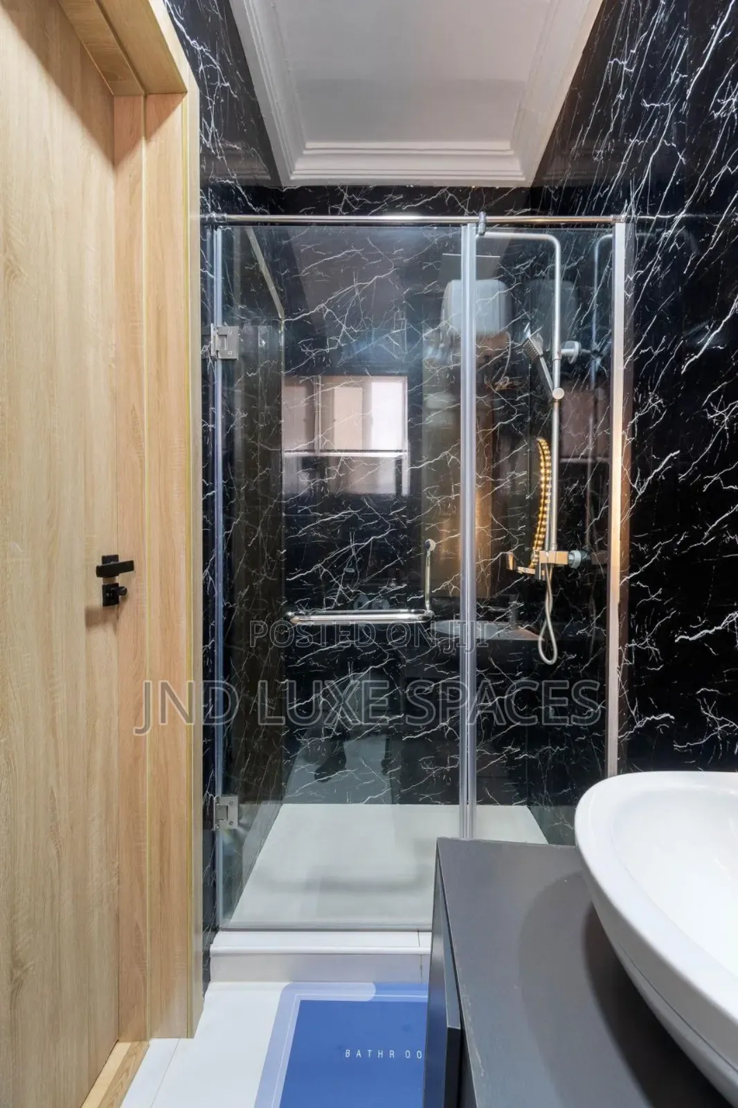 Luxury 2 Bedroom With Snooker,Table Tennis ,Swimming Pool and Ps5
