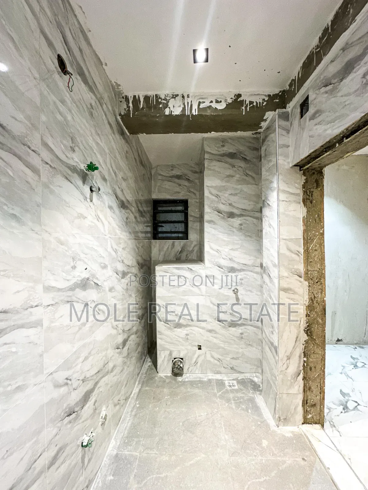 Furnished 3bdrm Block of Flats in Akoka Yaba Lagos for sale