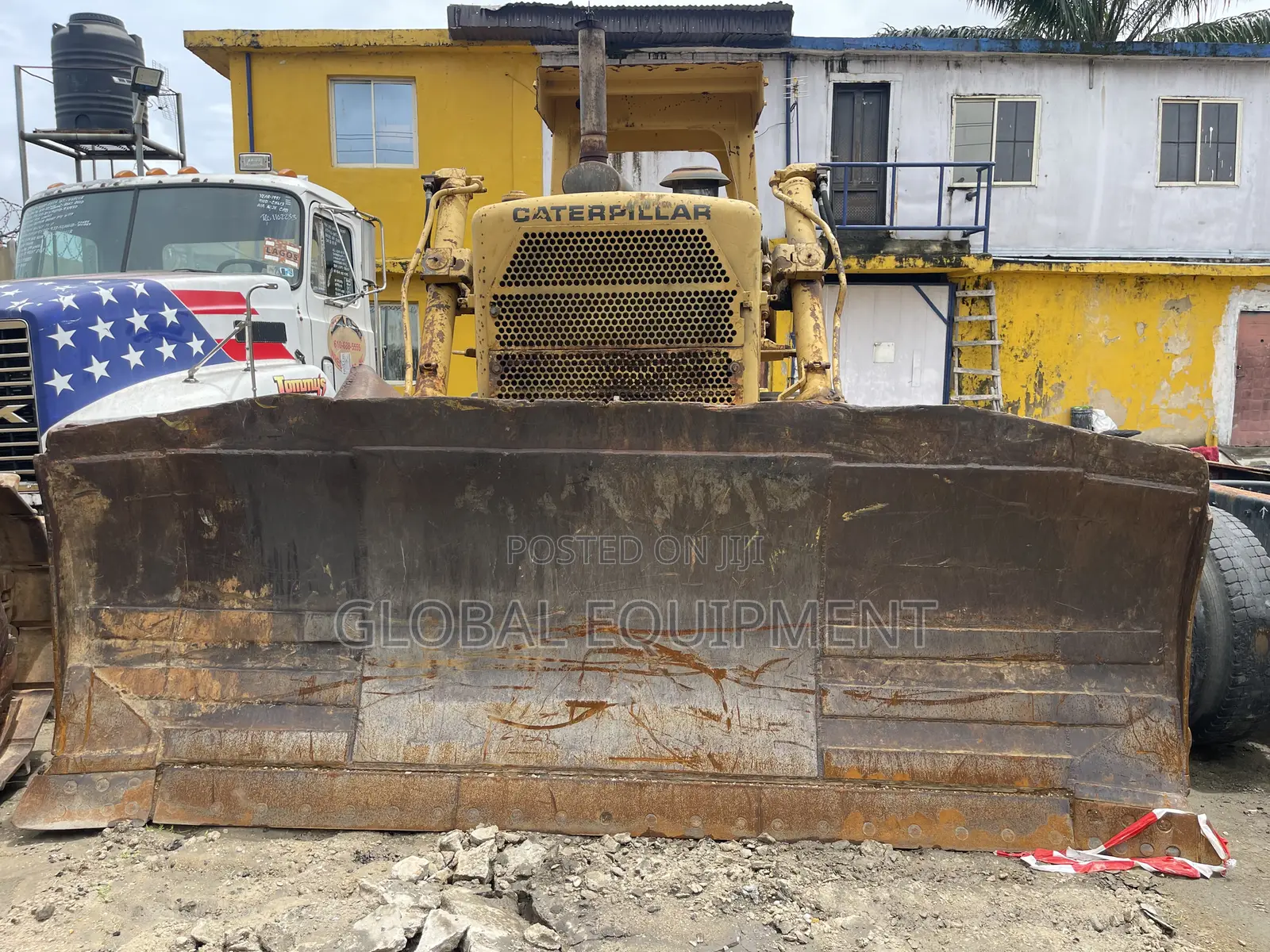Caterpillar Dozer