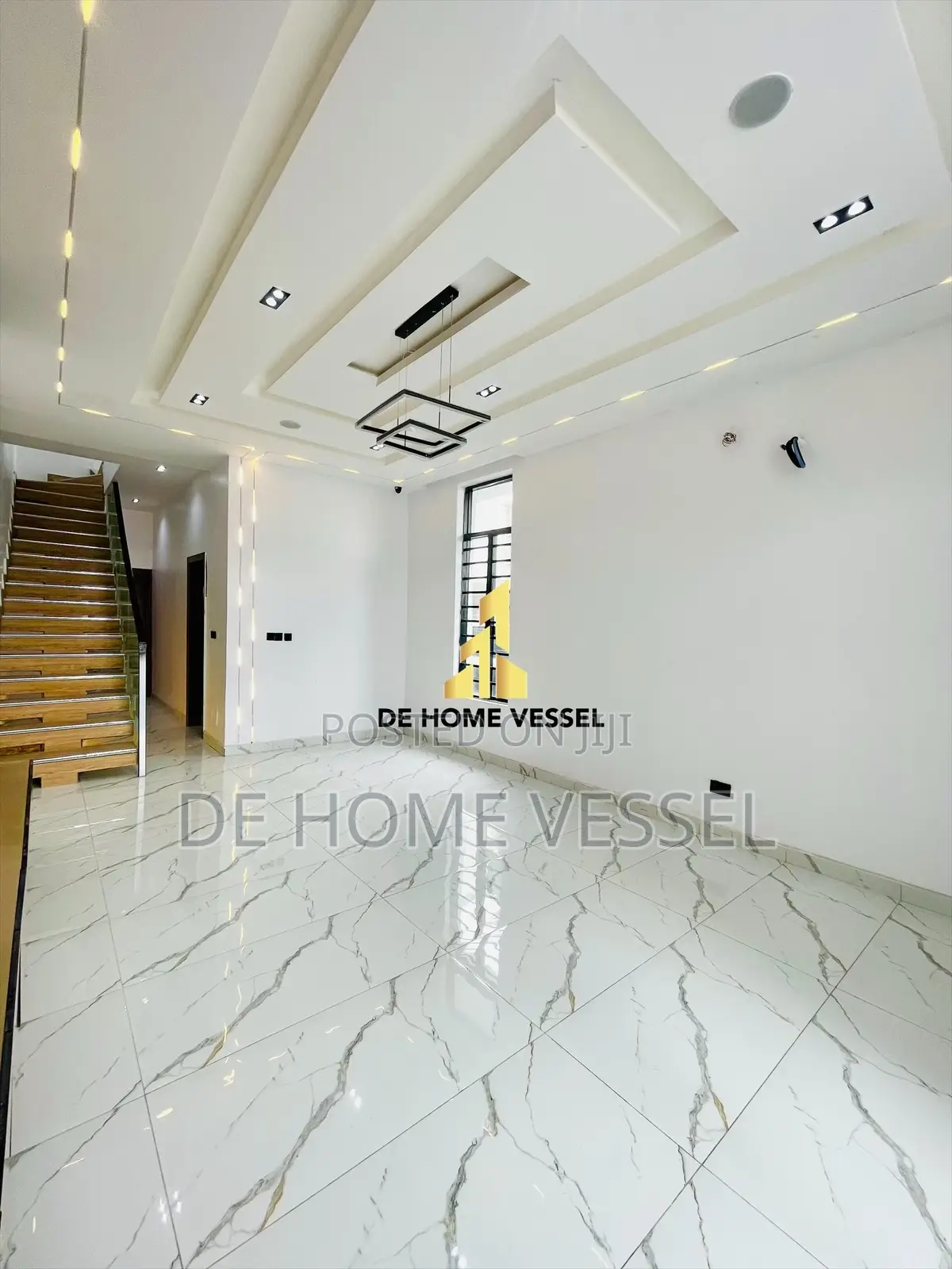 4bdrm Duplex in Ikota for sale