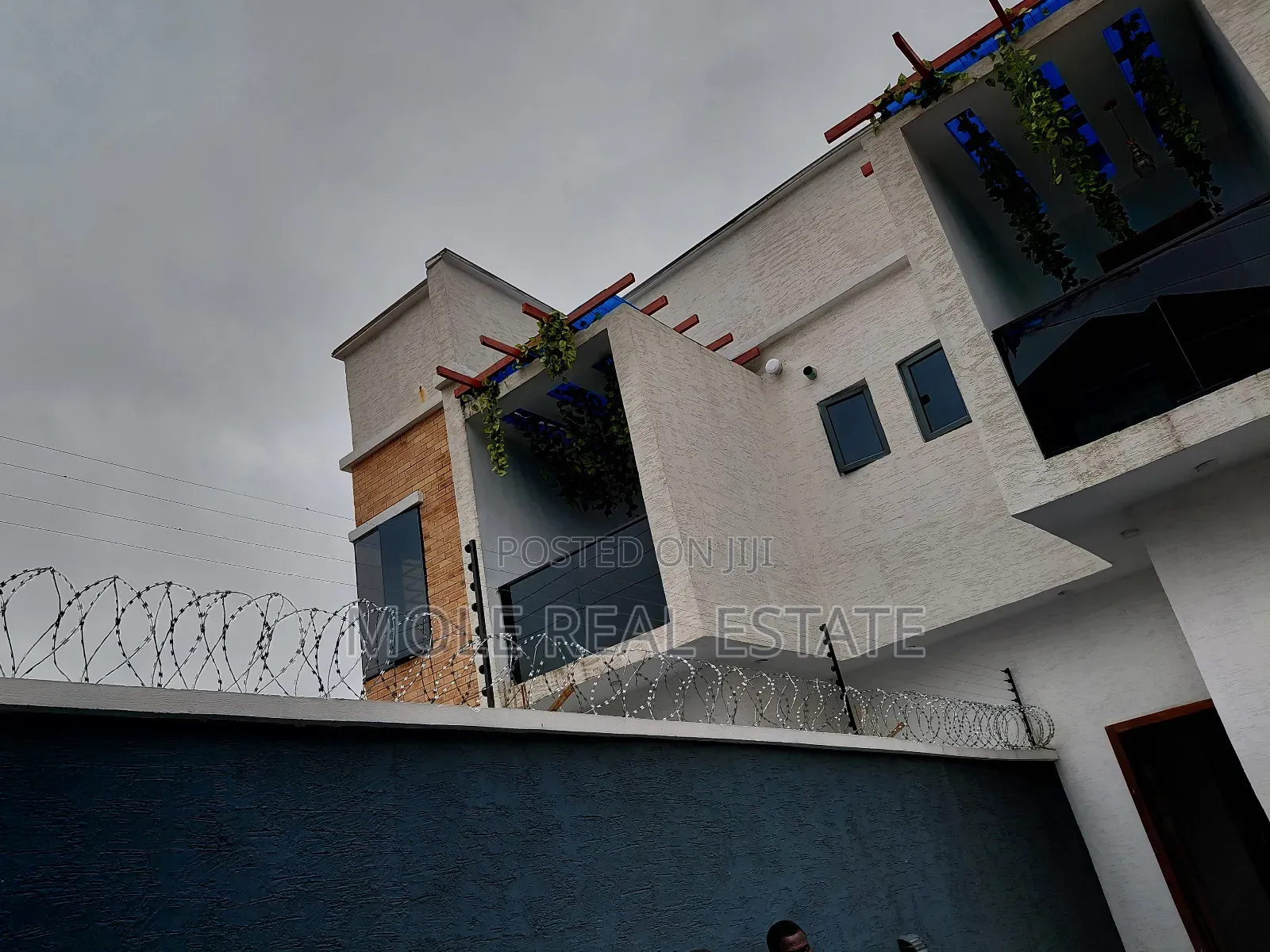 Furnished 4bdrm Duplex in Apapa for sale