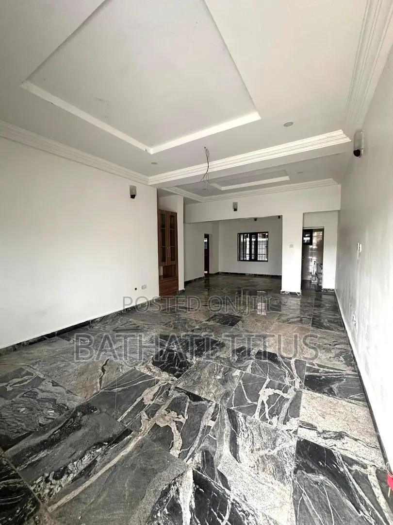 3bdrm Block of Flats in Jahi for rent