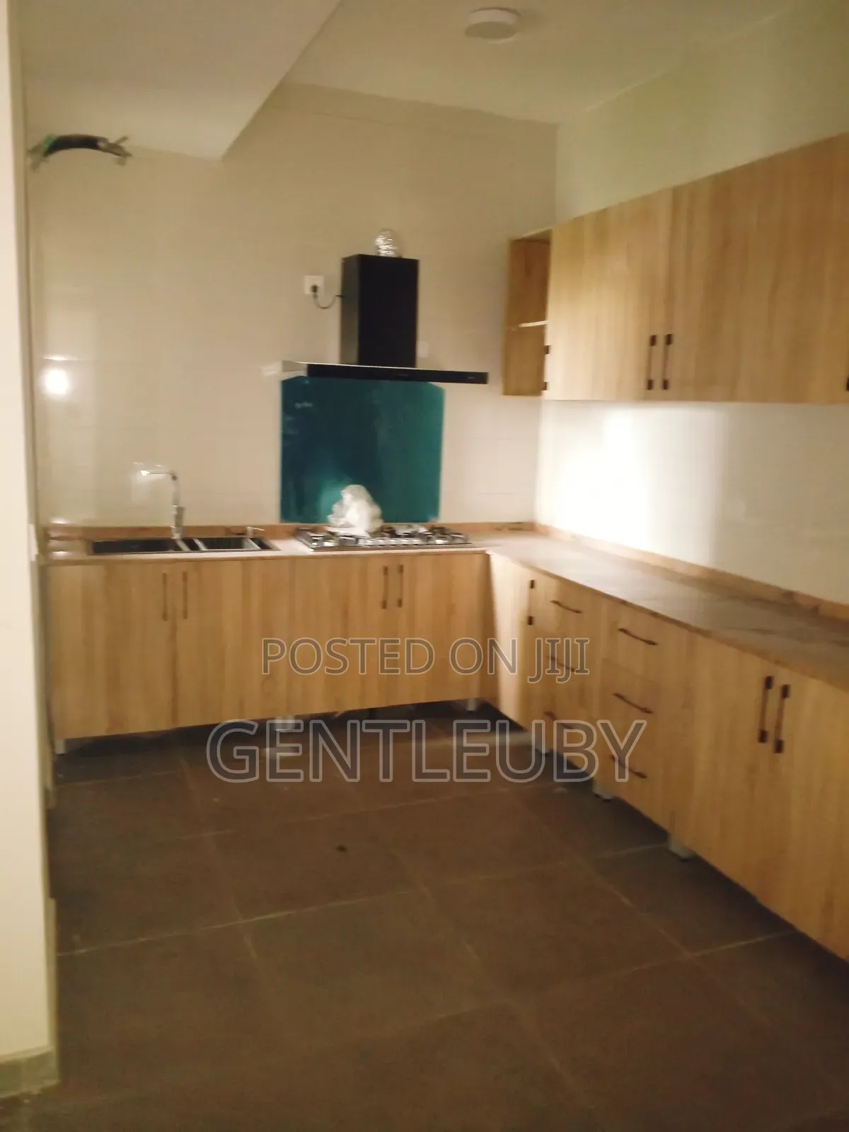 4bdrm Duplex in Discovery Park, Lekki Phase 2 for sale