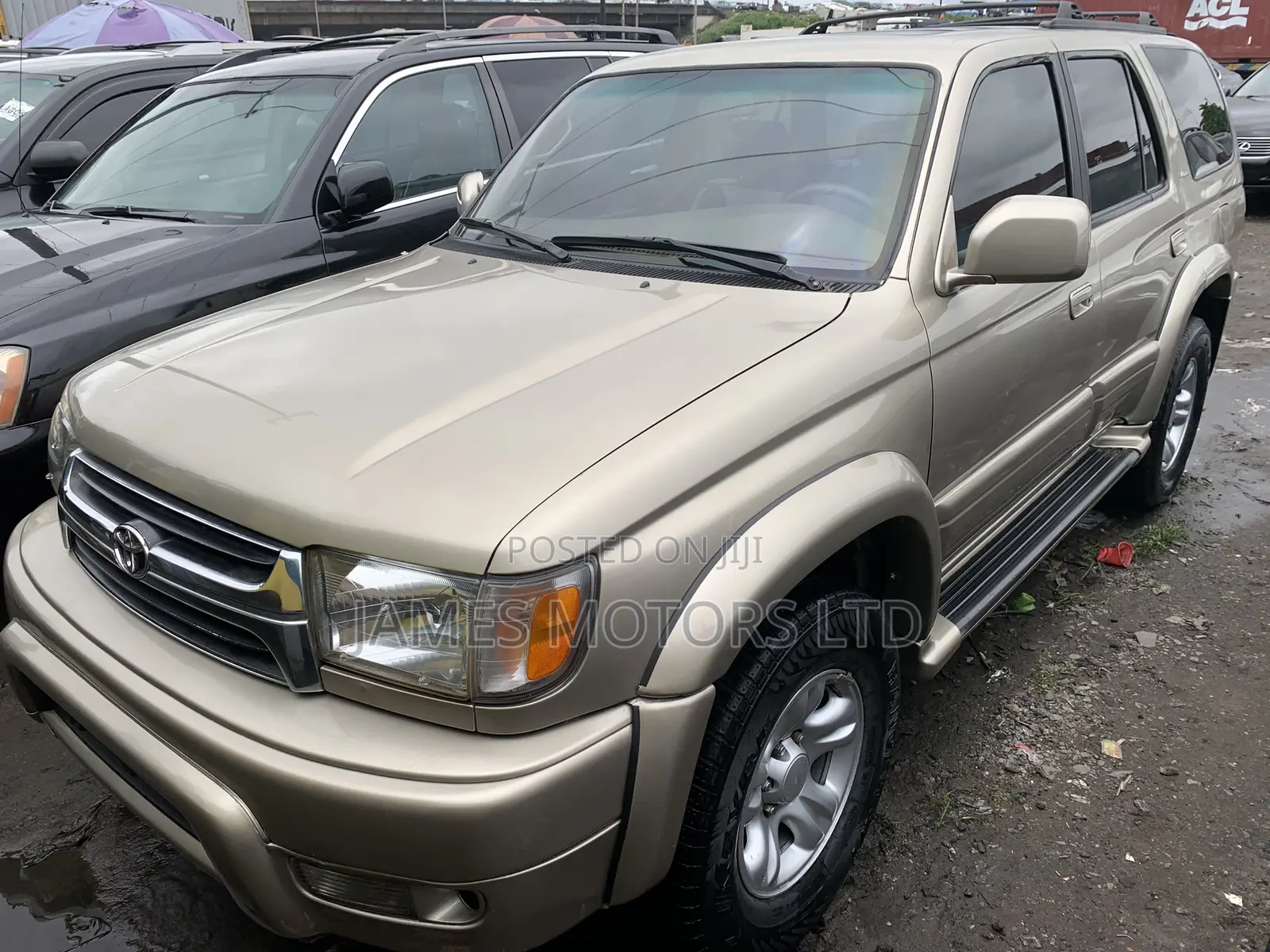 Toyota 4-Runner 2001 Gold